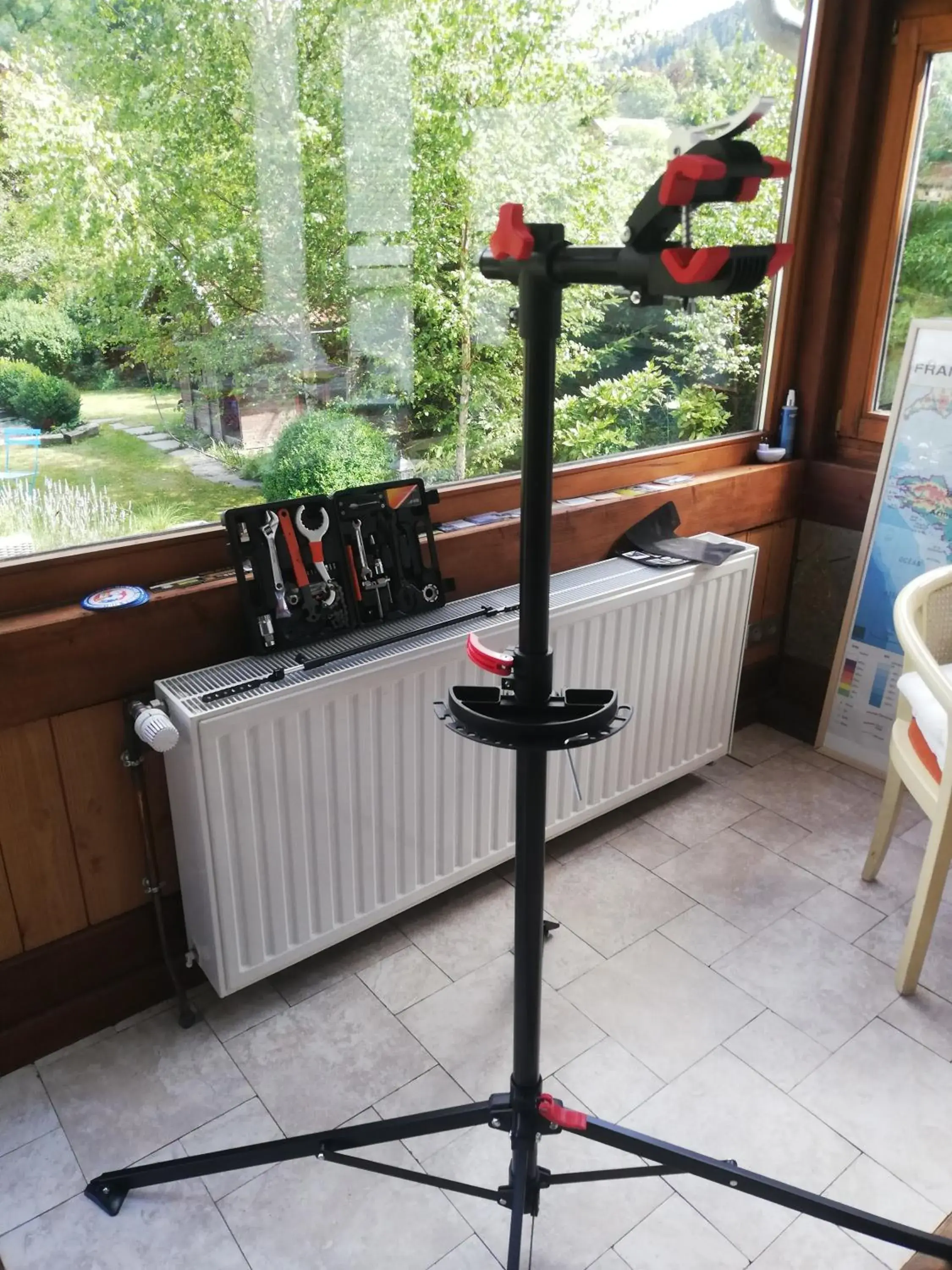 Double Room with Garden View in Chez MARLYSE-chambres et Table d'hôtes Double Room with Garden View in Chez MARLYSE-chambres et Table d'hôtes