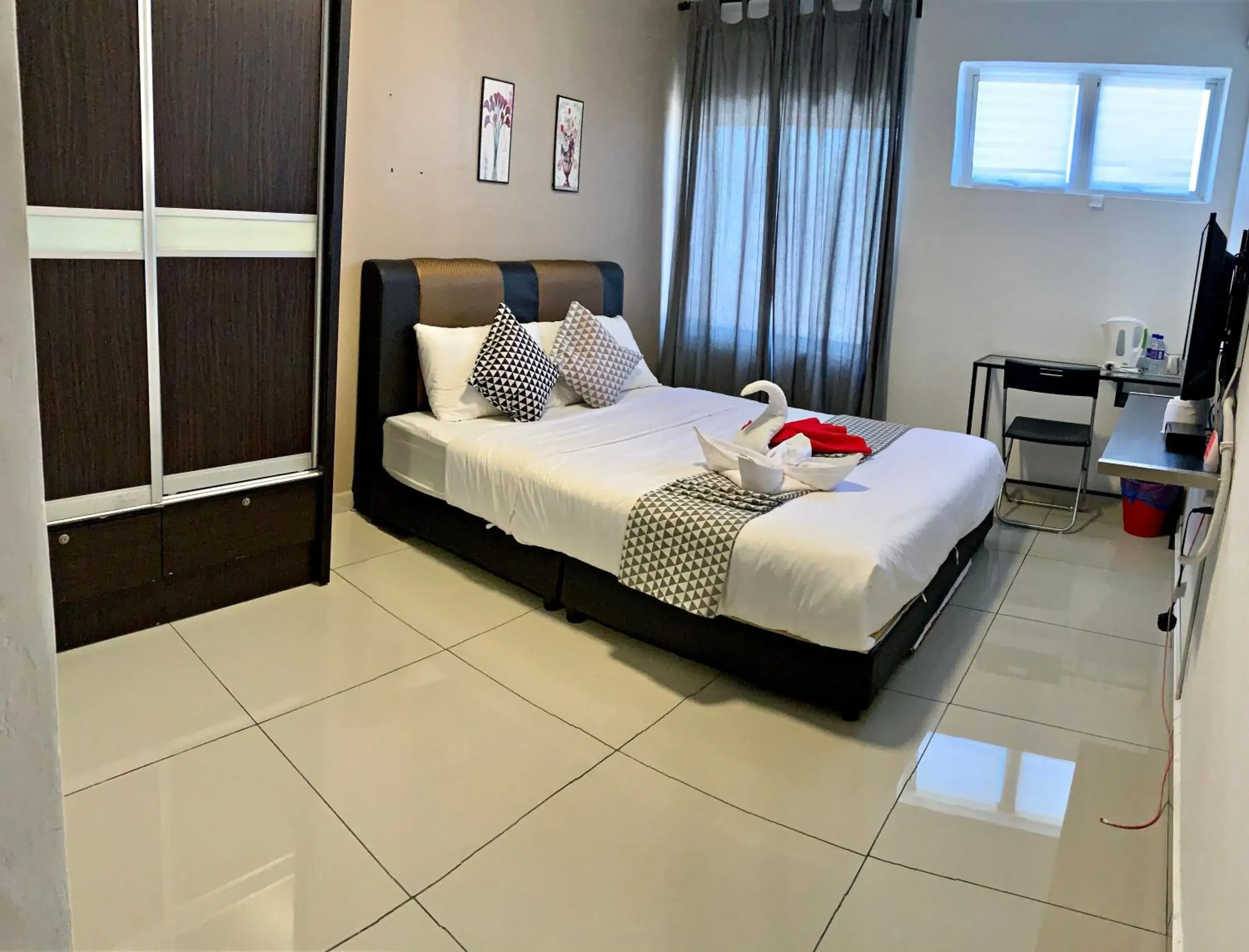 Bed in Pengkalan Dua Bed in Pengkalan Dua