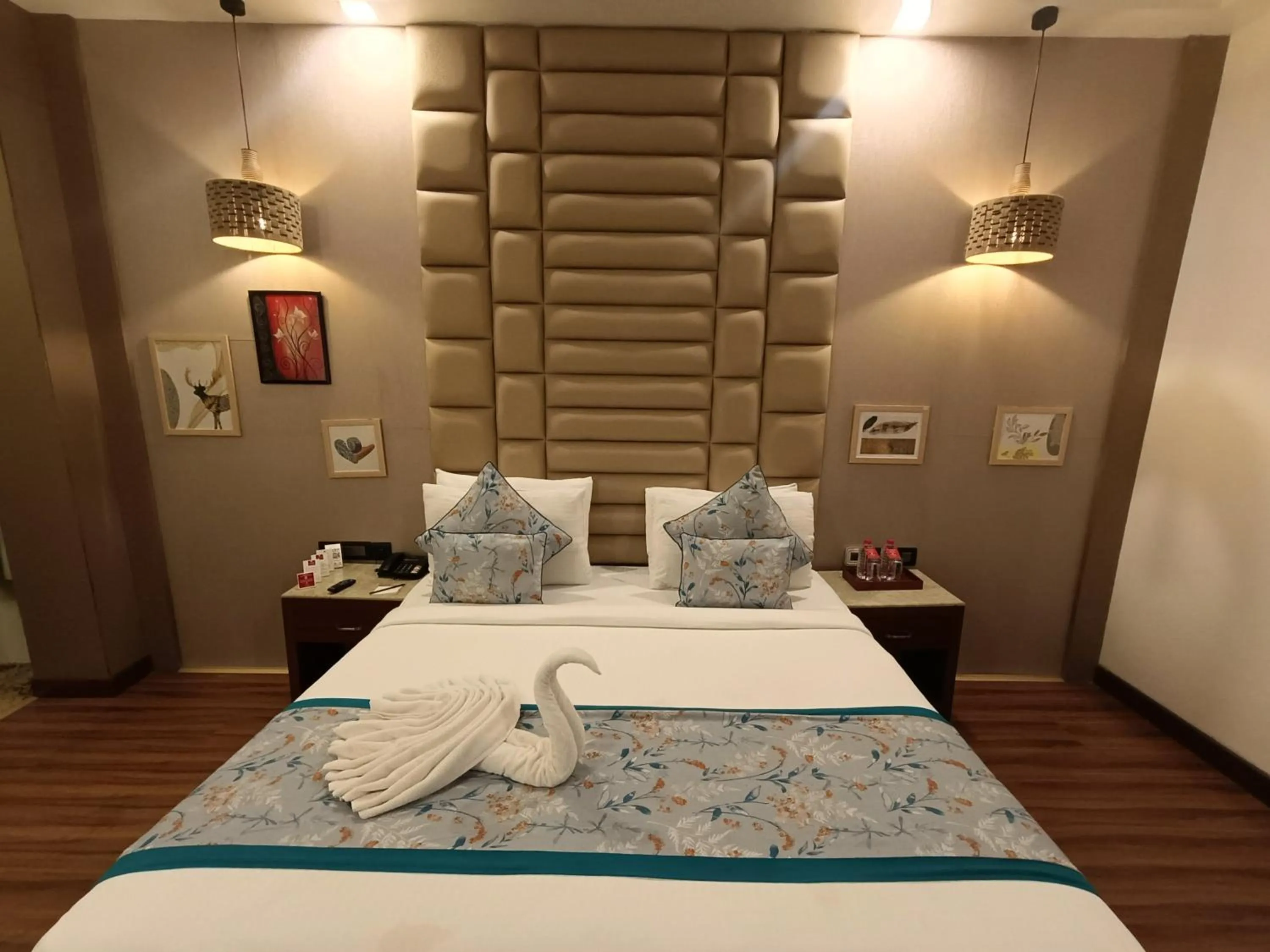 Bed in Lords Plaza Jaipur