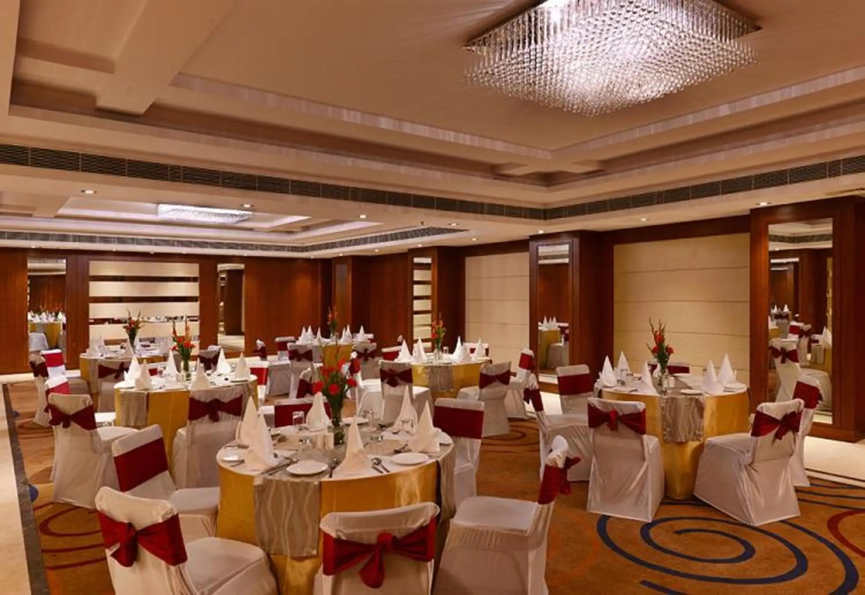 Restaurant/places to eat in Lords Plaza Jaipur Restaurant/places to eat in Lords Plaza Jaipur