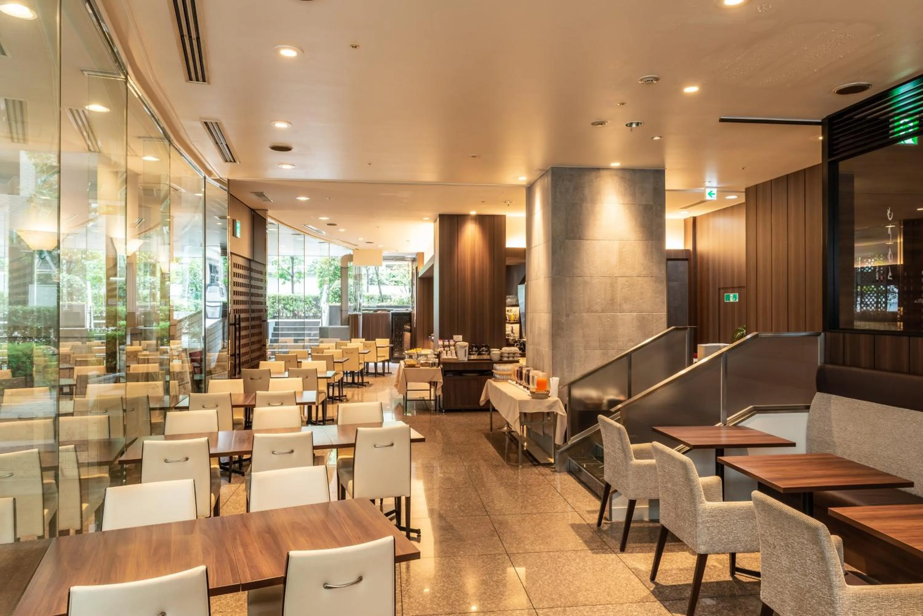 Restaurant/places to eat in Hotel Mystays Premier Hamamatsucho