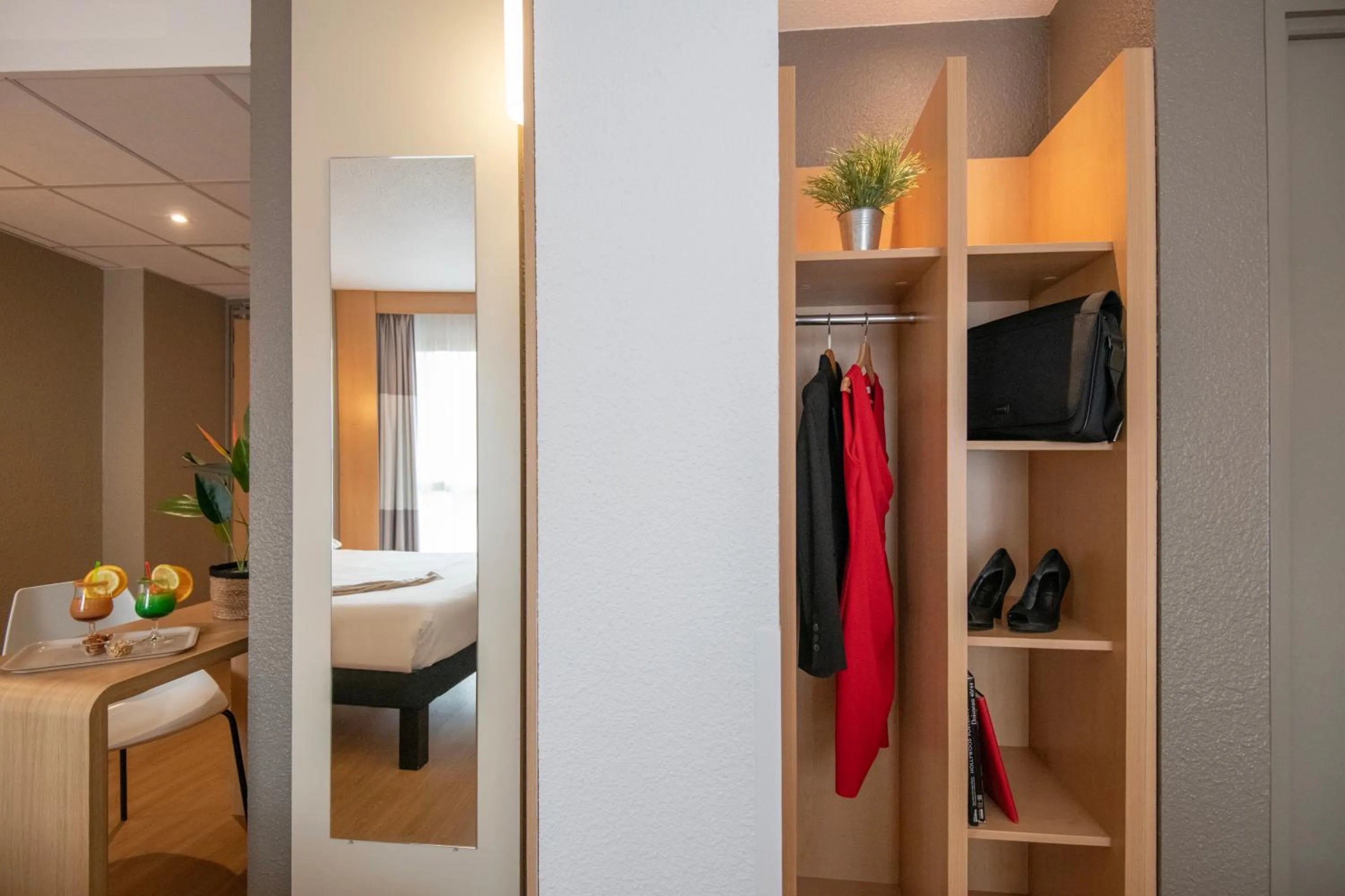 Decorative detail in ibis Cannes Plage La Bocca