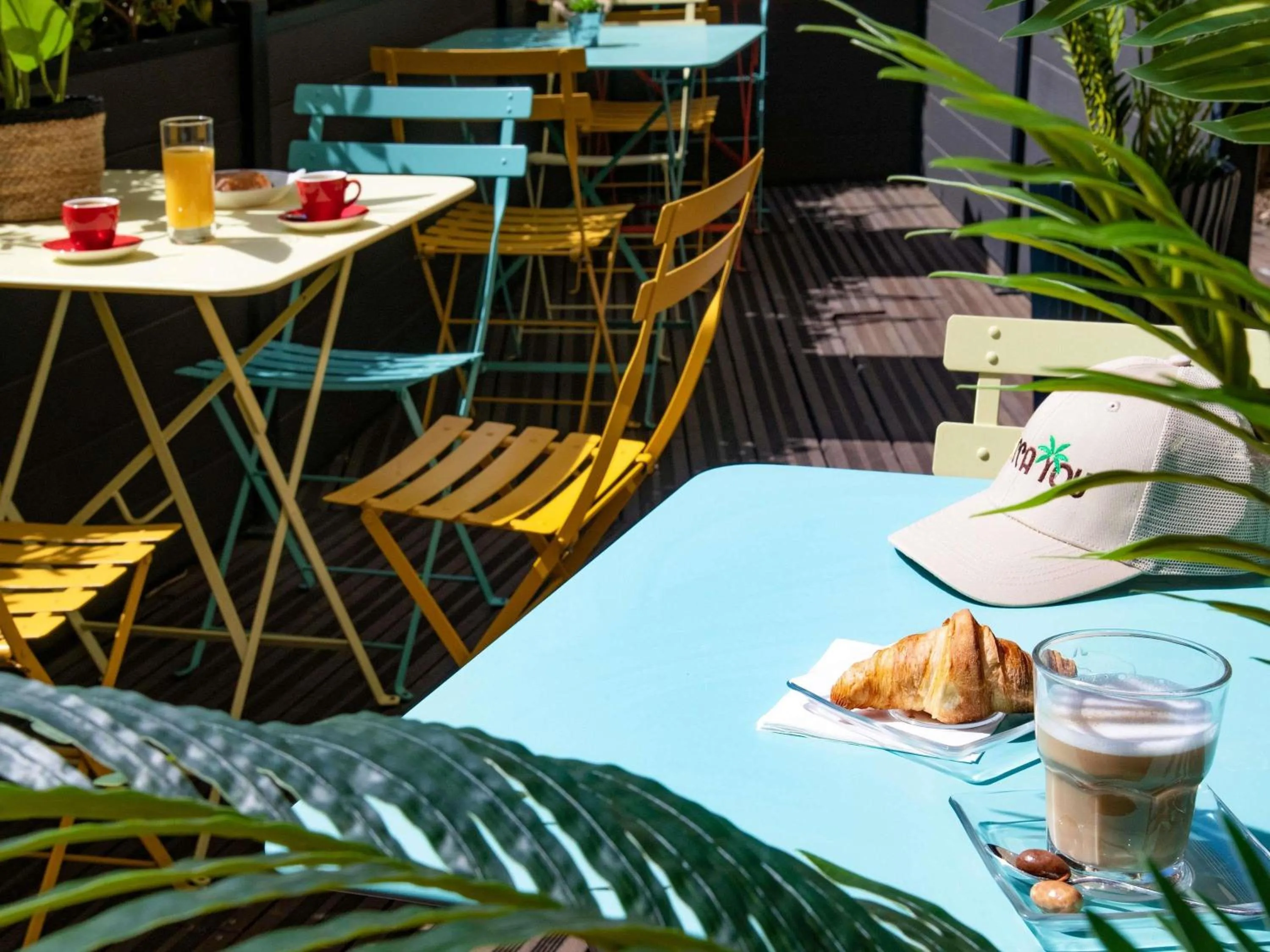 Breakfast in ibis Cannes Plage La Bocca