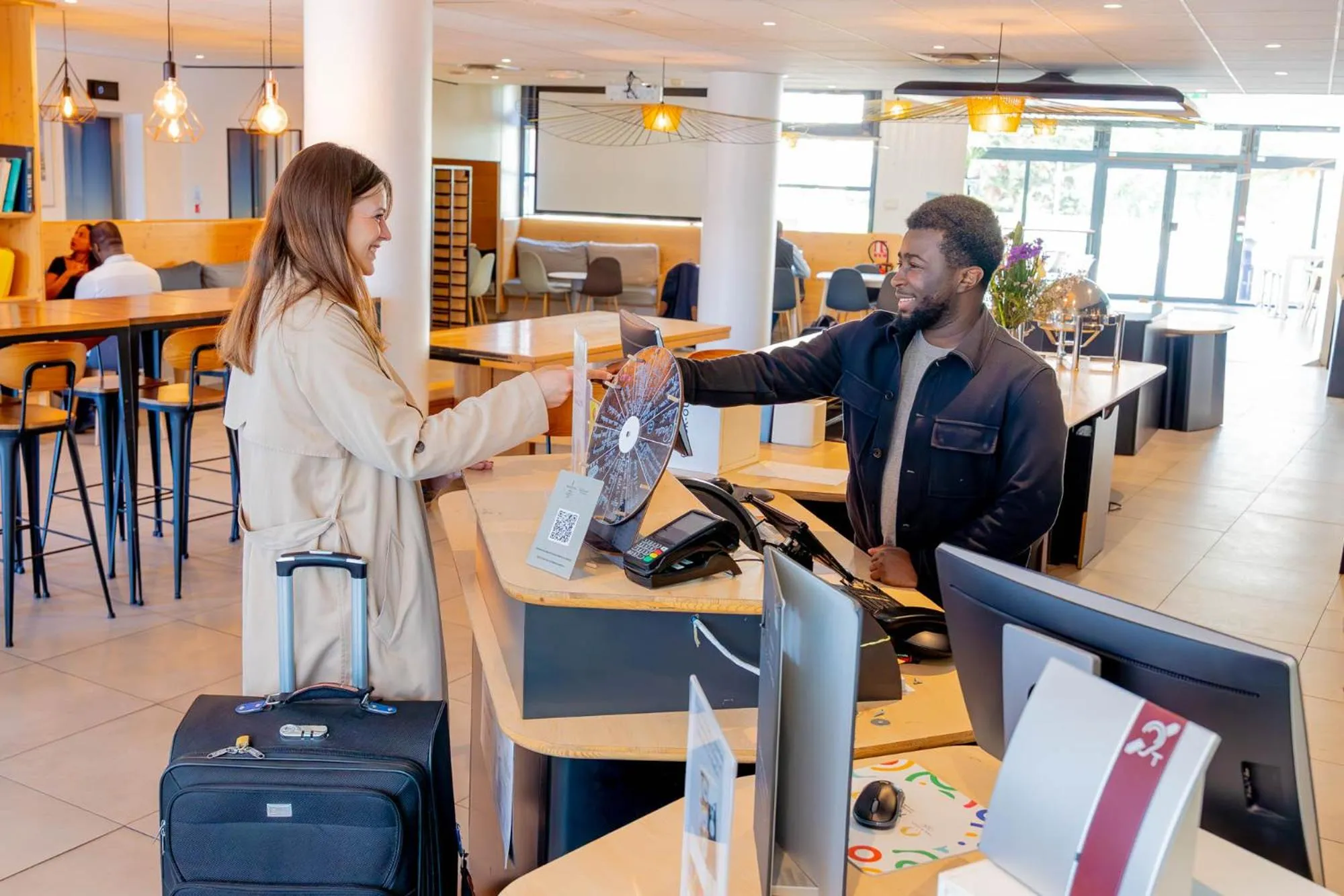 Lobby or reception in Novotel Suites Paris Montreuil Vincennes