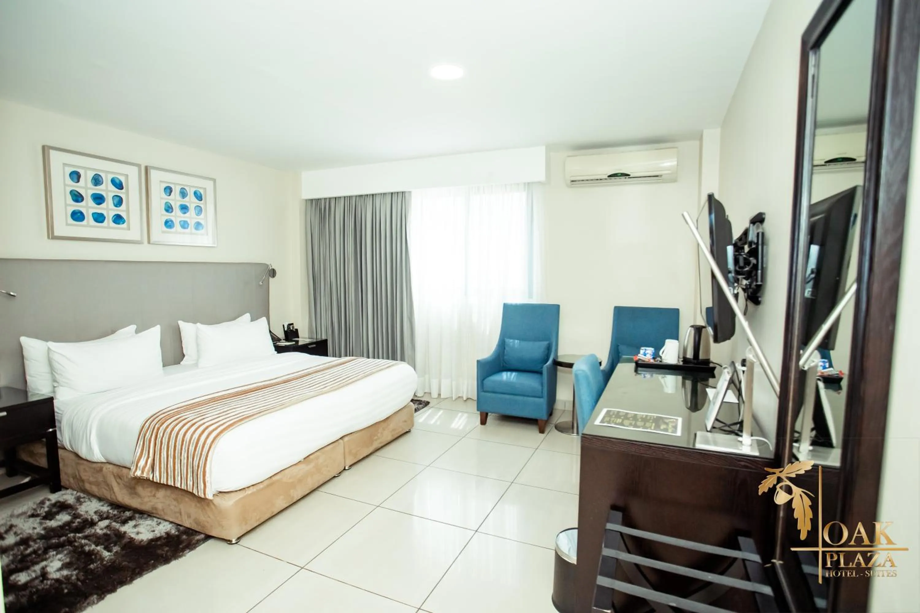Bedroom, Bed in Oak Plaza Hotels East Airport