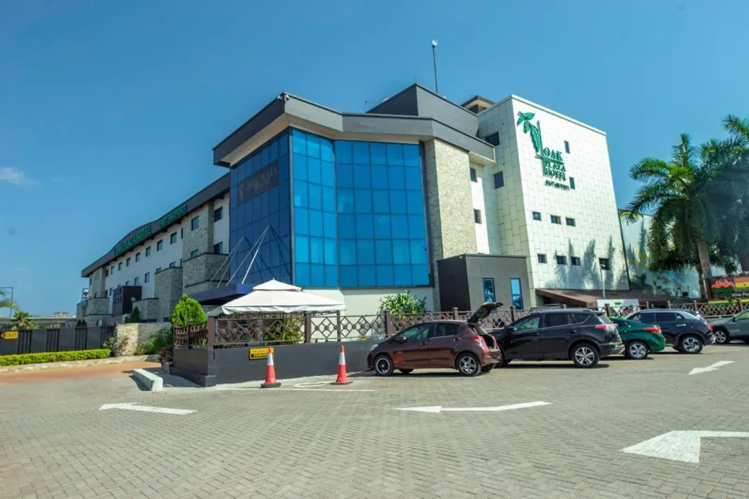 Property building in Oak Plaza Hotels East Airport