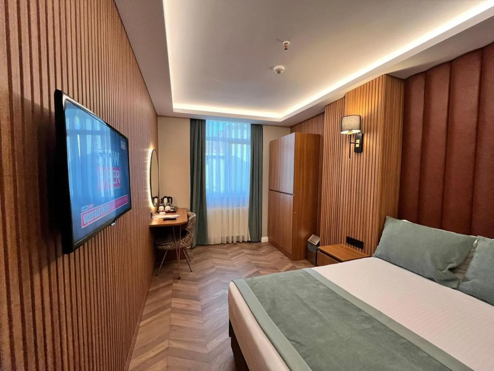 Bed in Gumus Palace Hotel