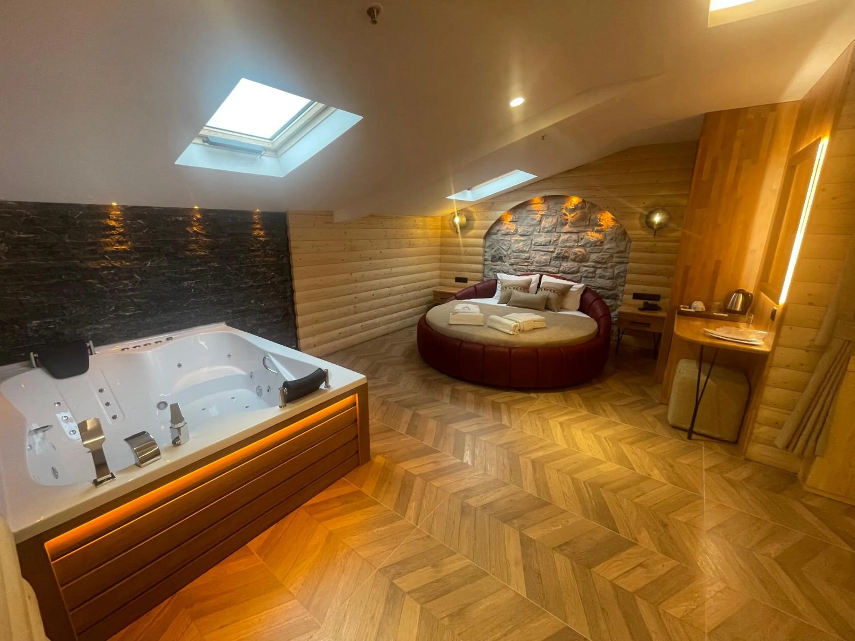 Bed in Gumus Palace Hotel