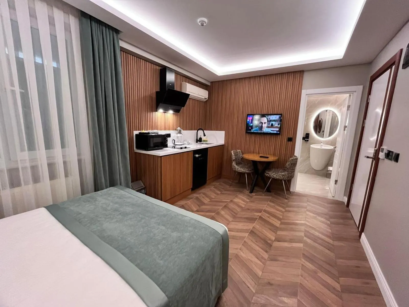 Bed in Gumus Palace Hotel