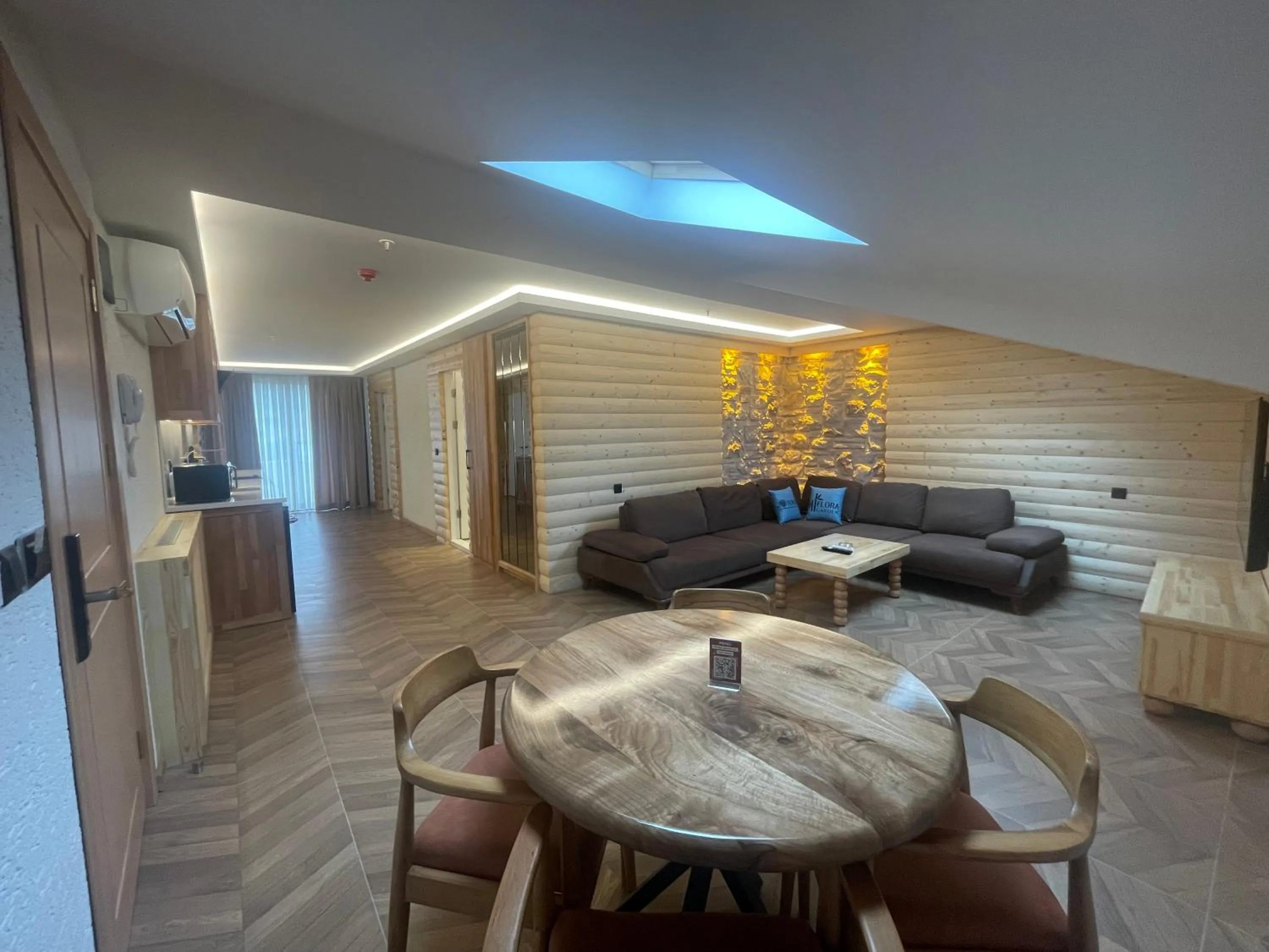 Living room in Gumus Palace Hotel