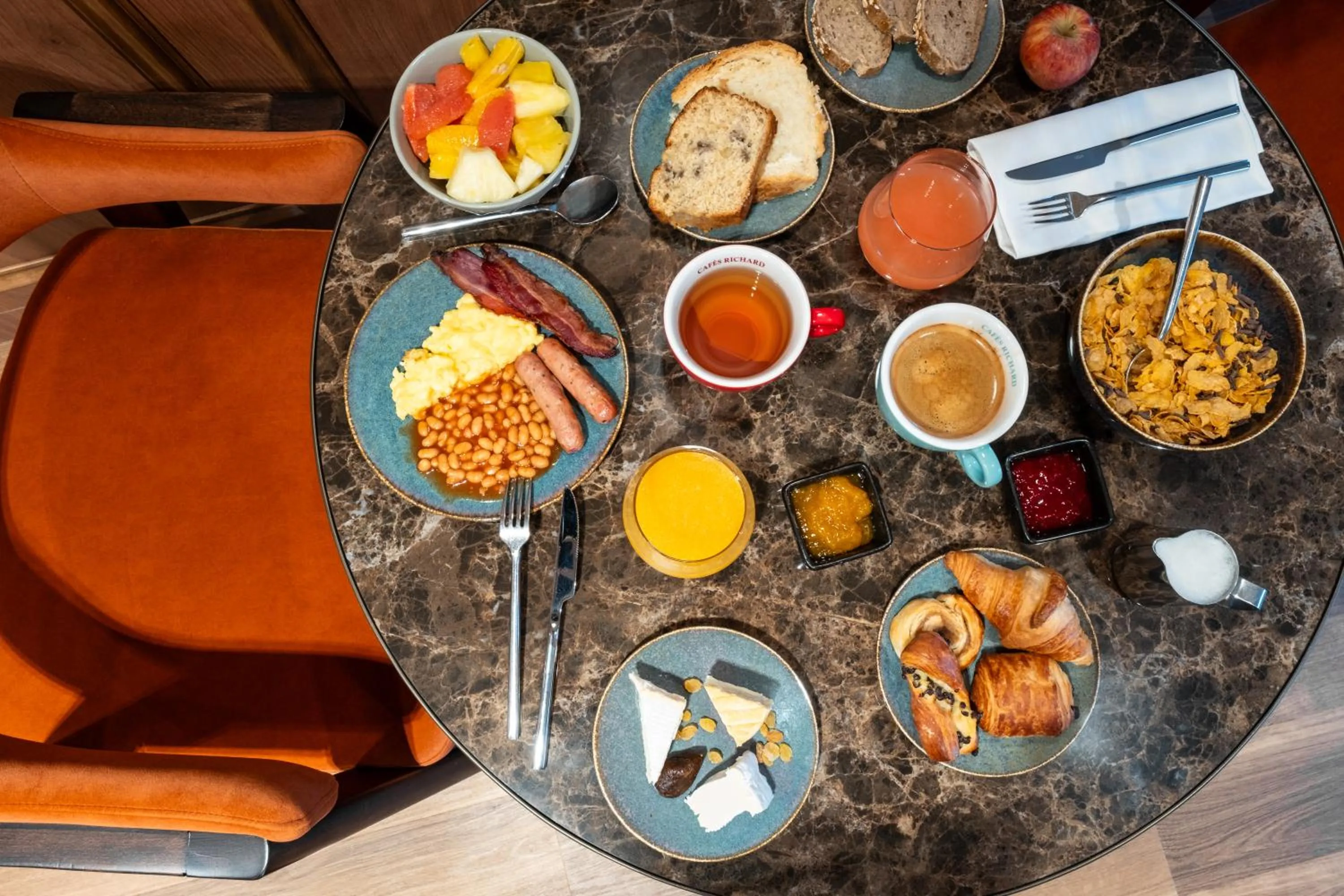 Breakfast in Mercure Bayeux Omaha Beach