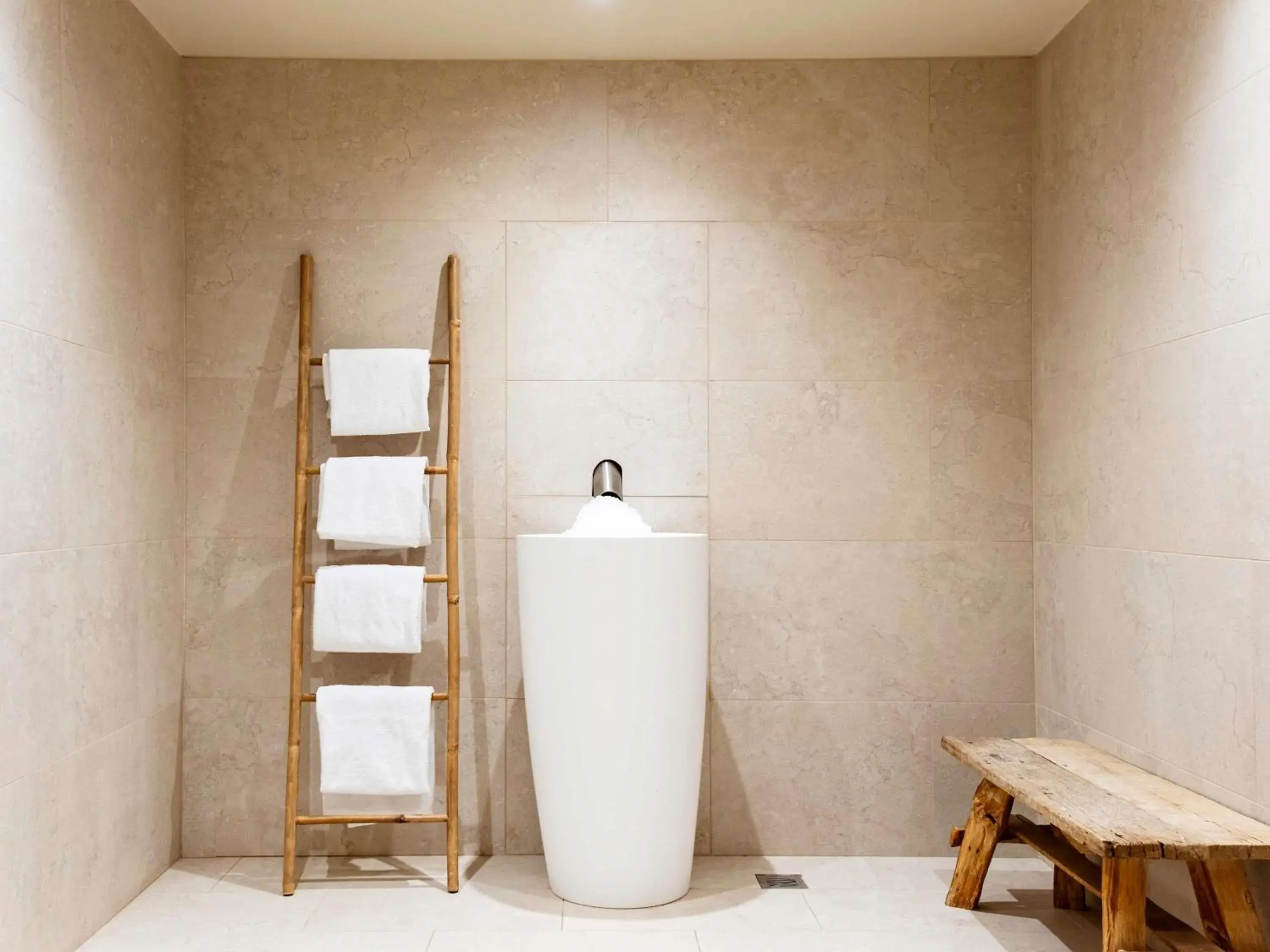 Spa and wellness centre/facilities in Mercure Bayeux Omaha Beach Spa and wellness centre/facilities in Mercure Bayeux Omaha Beach