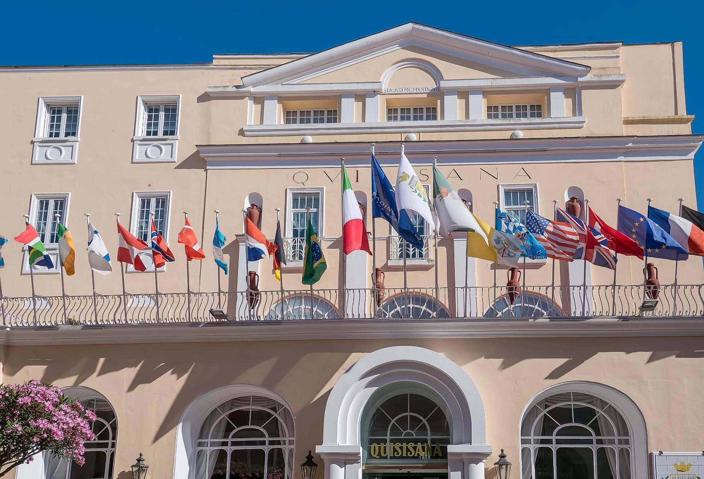 Property building in Hotel Quisisana