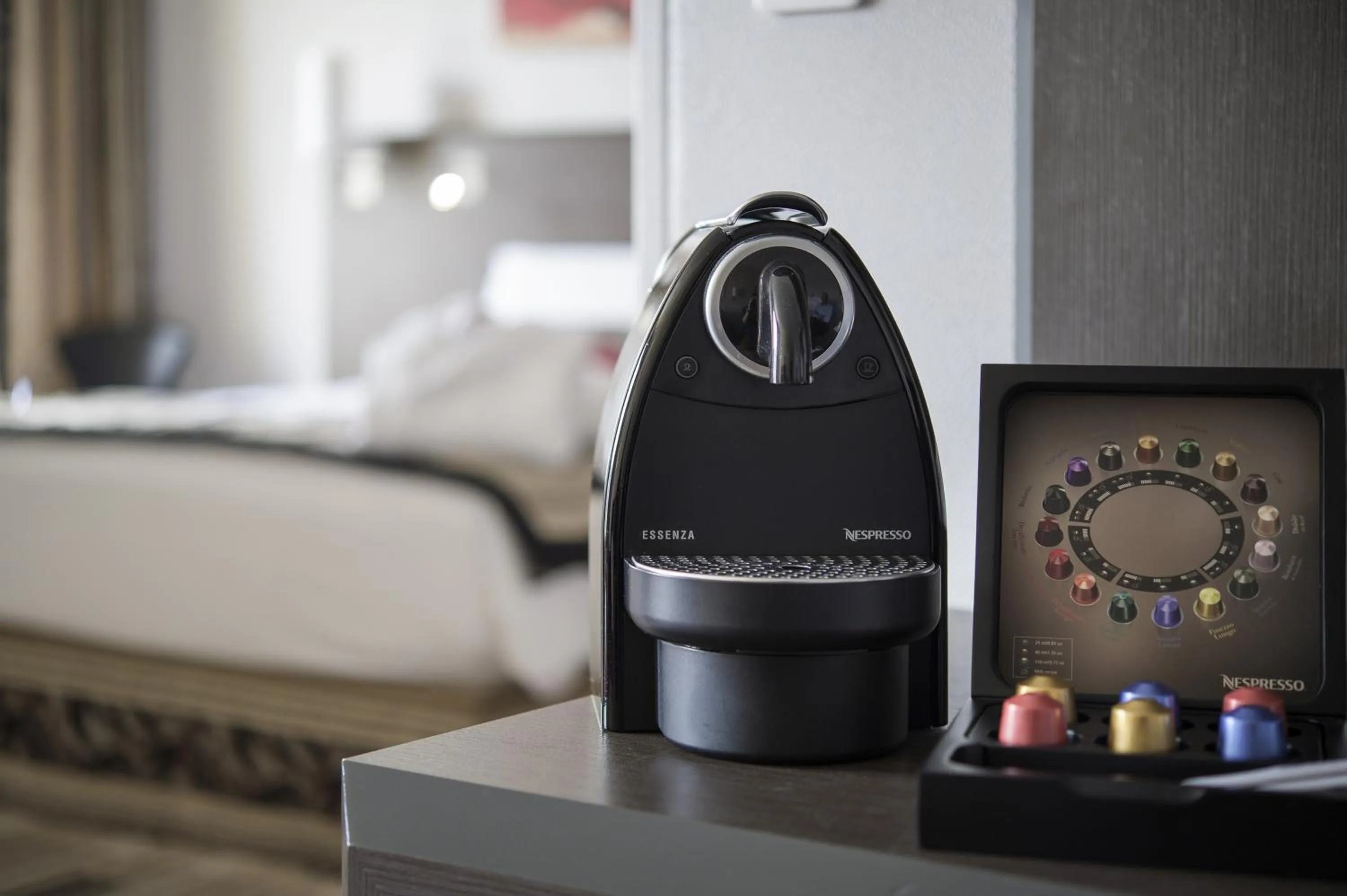 Bedroom, Bed in Mercure Cergy Pontoise Centre