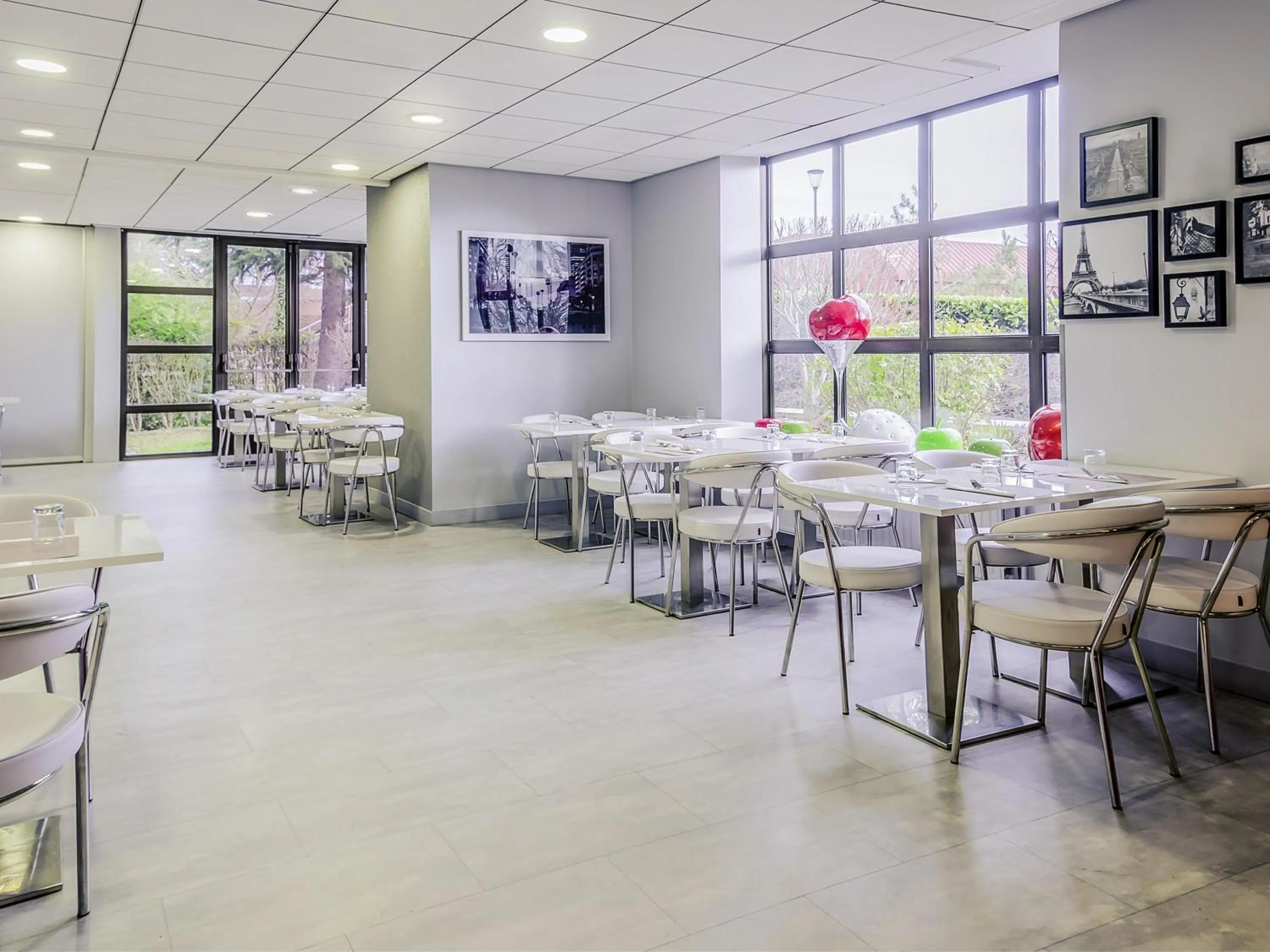 Breakfast in Mercure Cergy Pontoise Centre