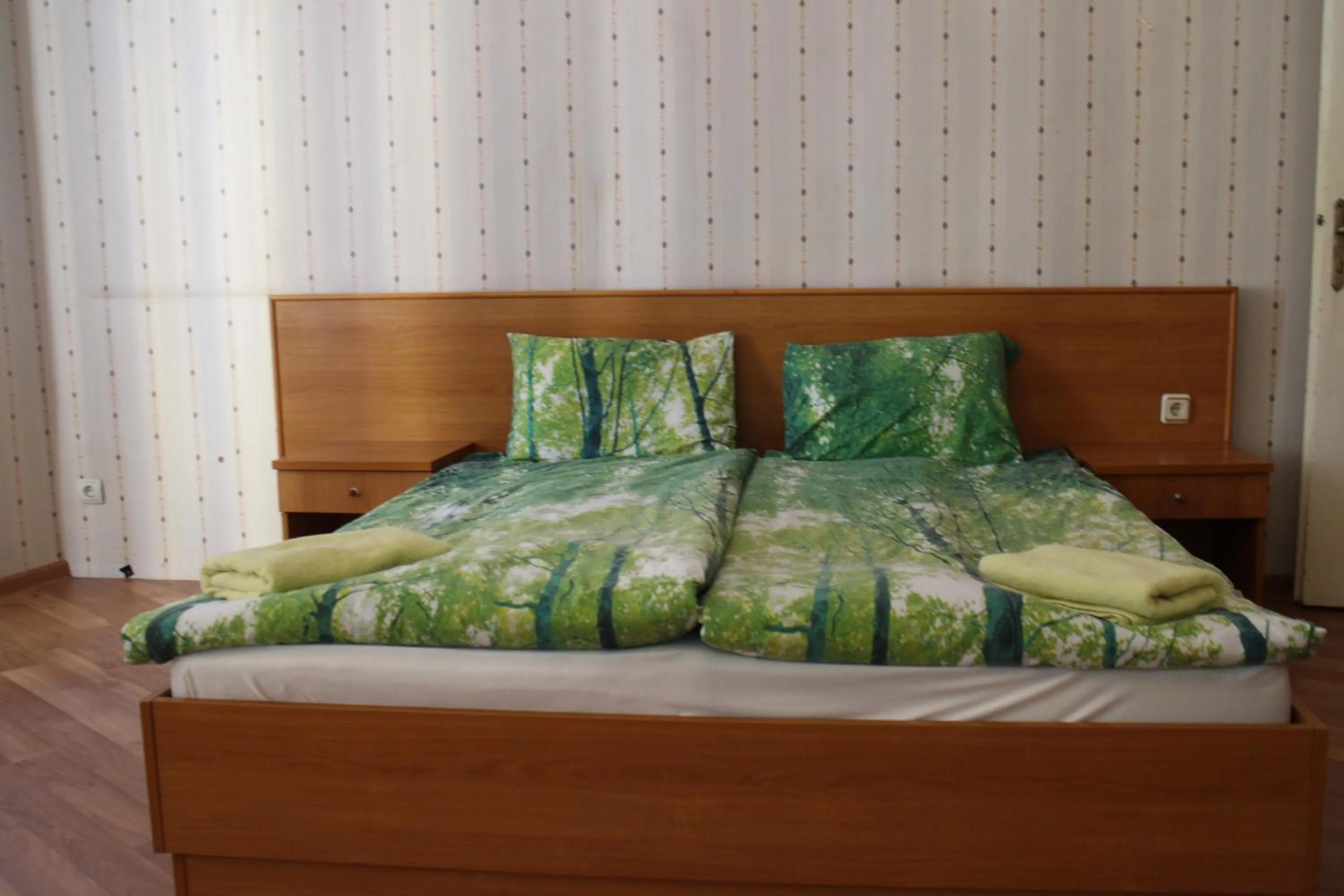 One-Bedroom Apartment with Balcony (5 Adults) in Casablanca City