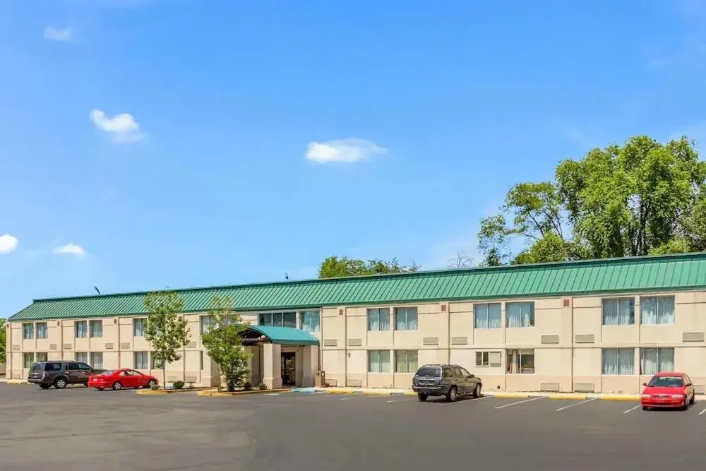 Property building in Lotus by Hotel Inn Property building in Lotus by Hotel Inn