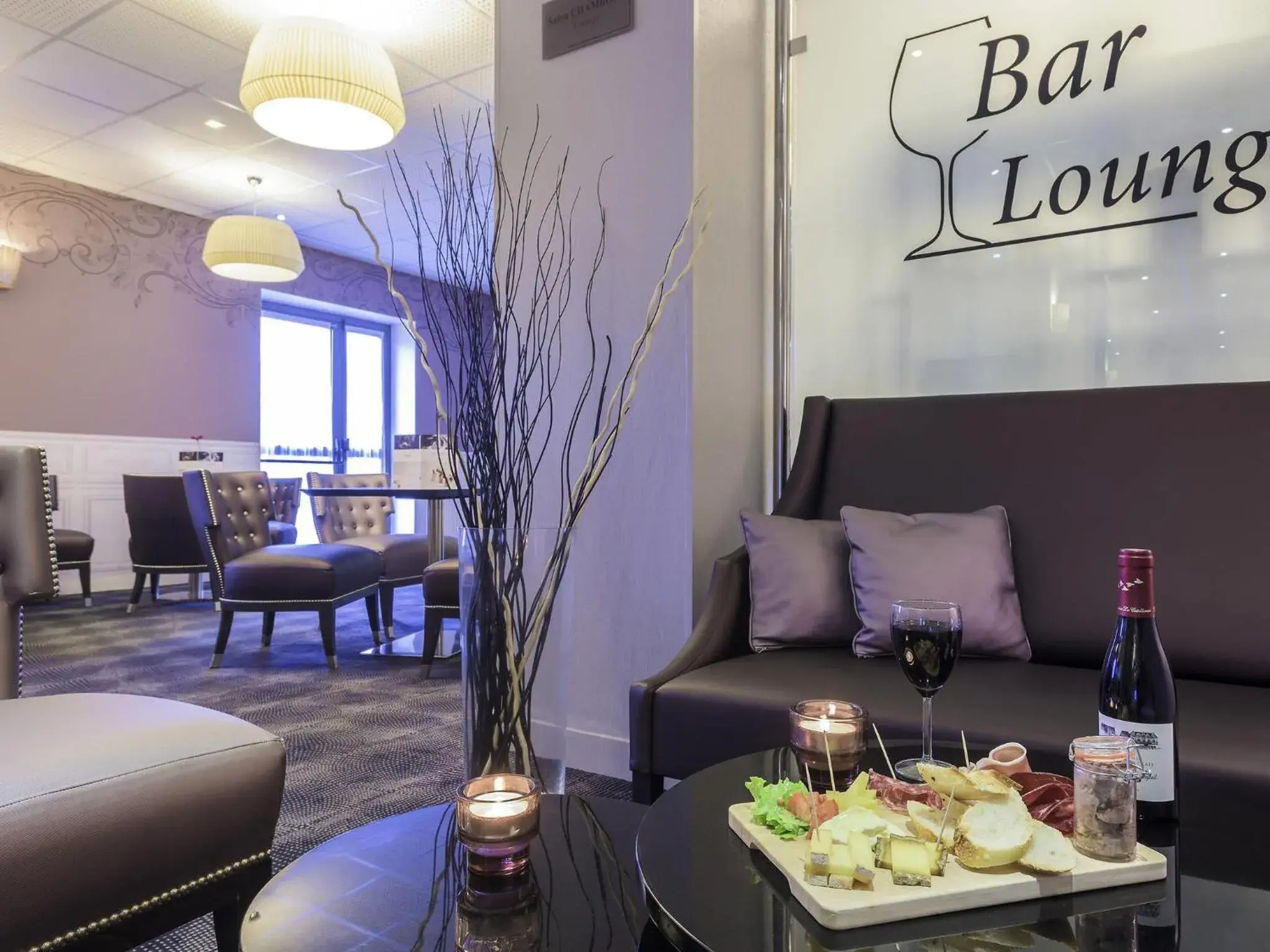 Property building in Mercure Tours Centre Gare et Congrès Property building in Mercure Tours Centre Gare et Congrès