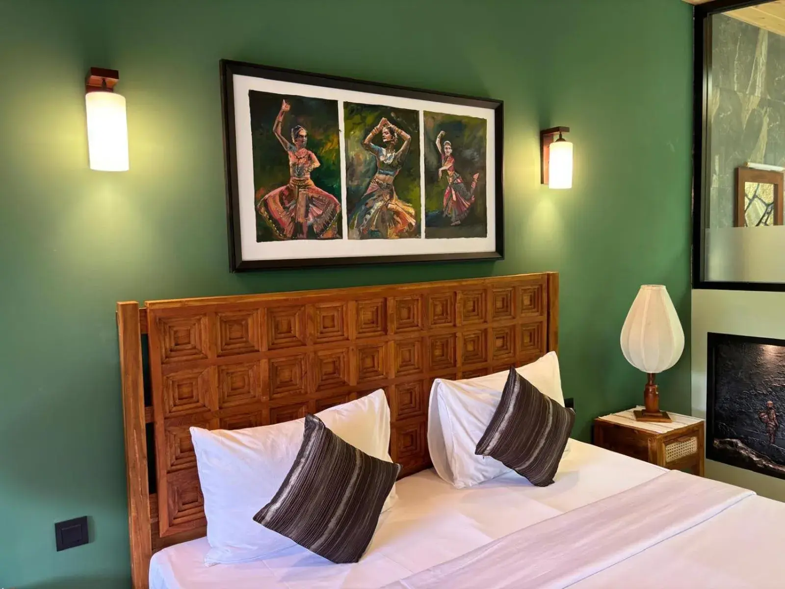 Property building, Bed in Yasmin Hill Longevity Oasis Property building, Bed in Yasmin Hill Longevity Oasis