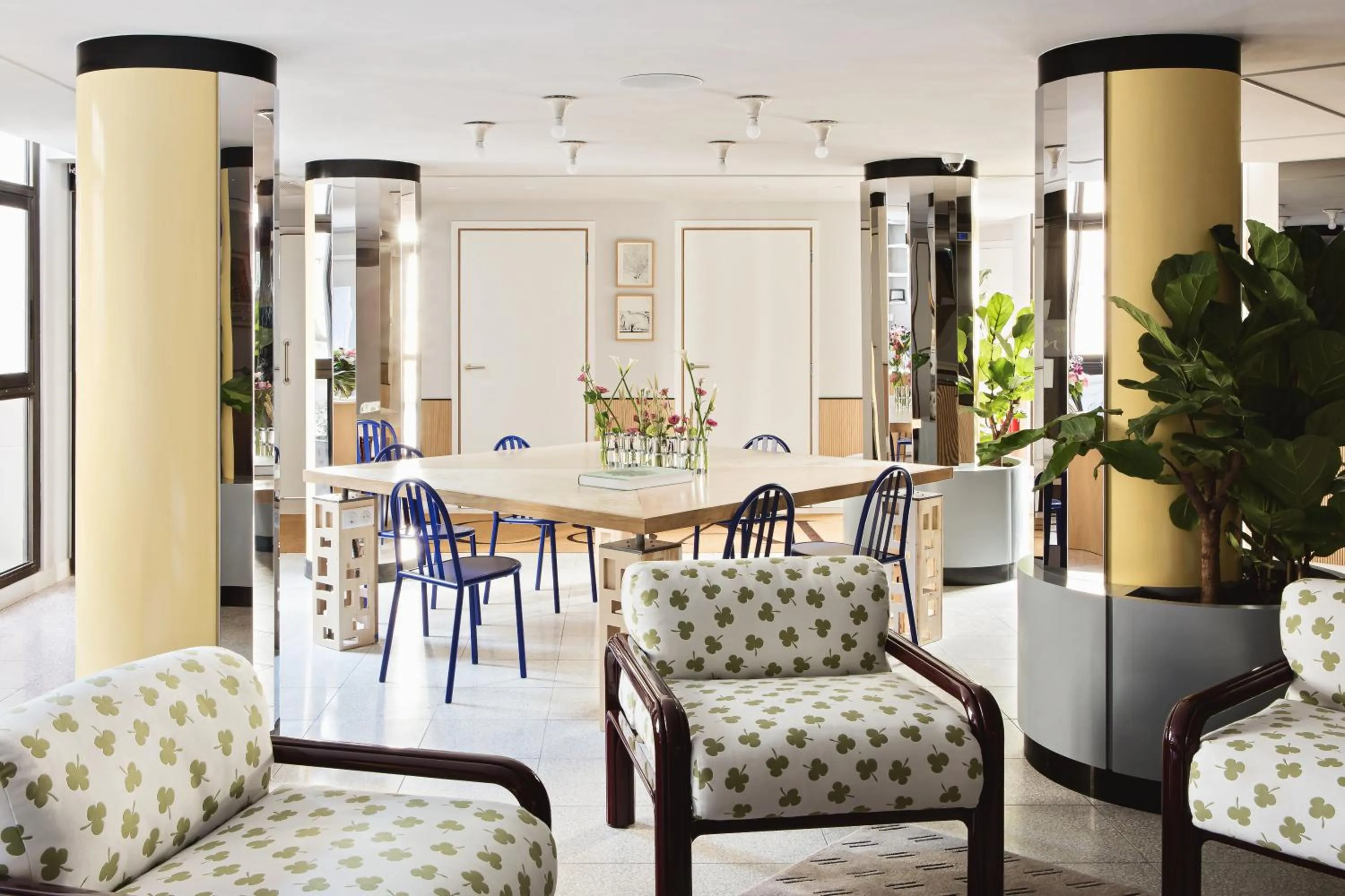 Property building in Hôtel Rosalie