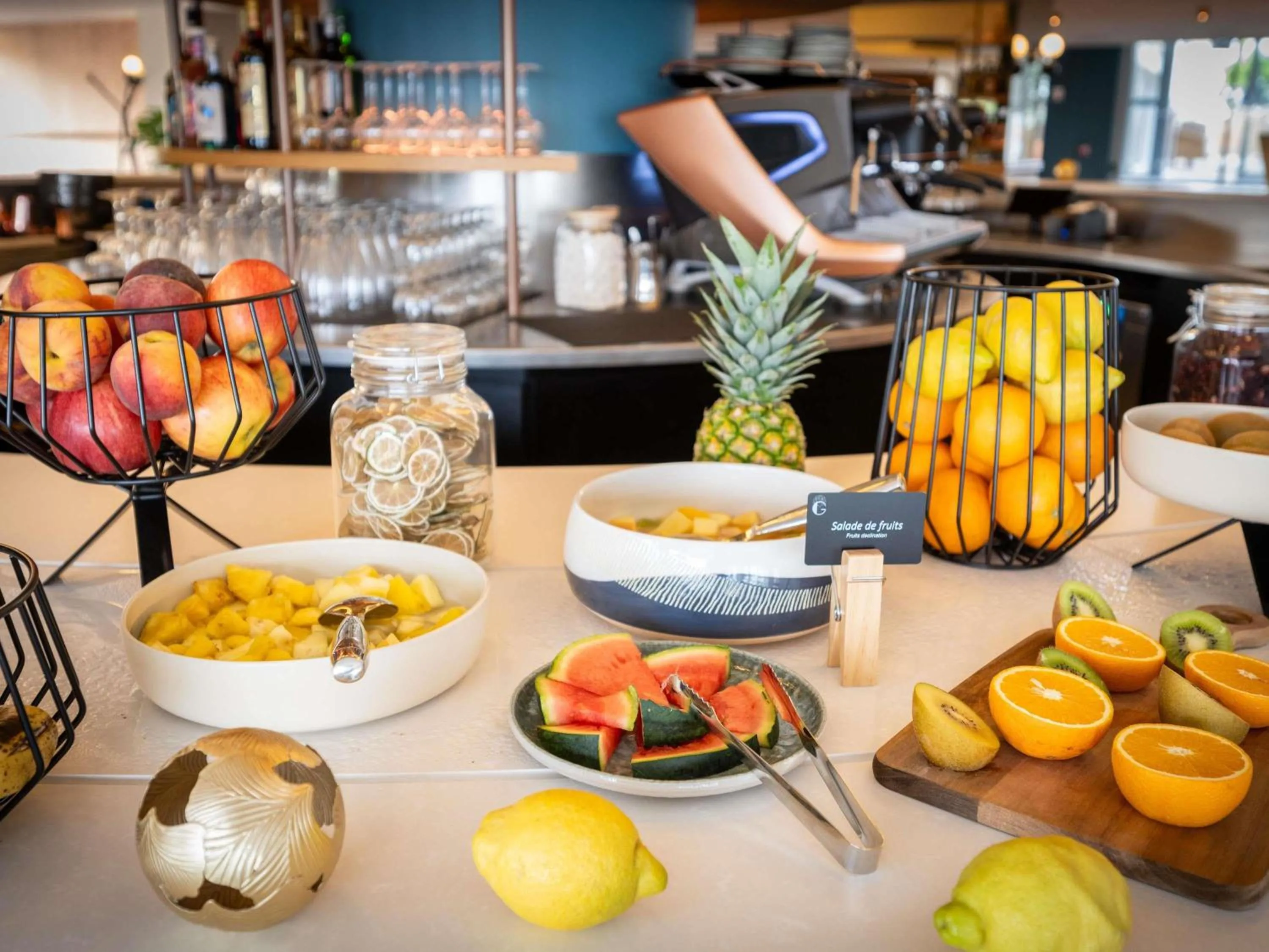 Breakfast in Mercure La Rochelle Vieux Port