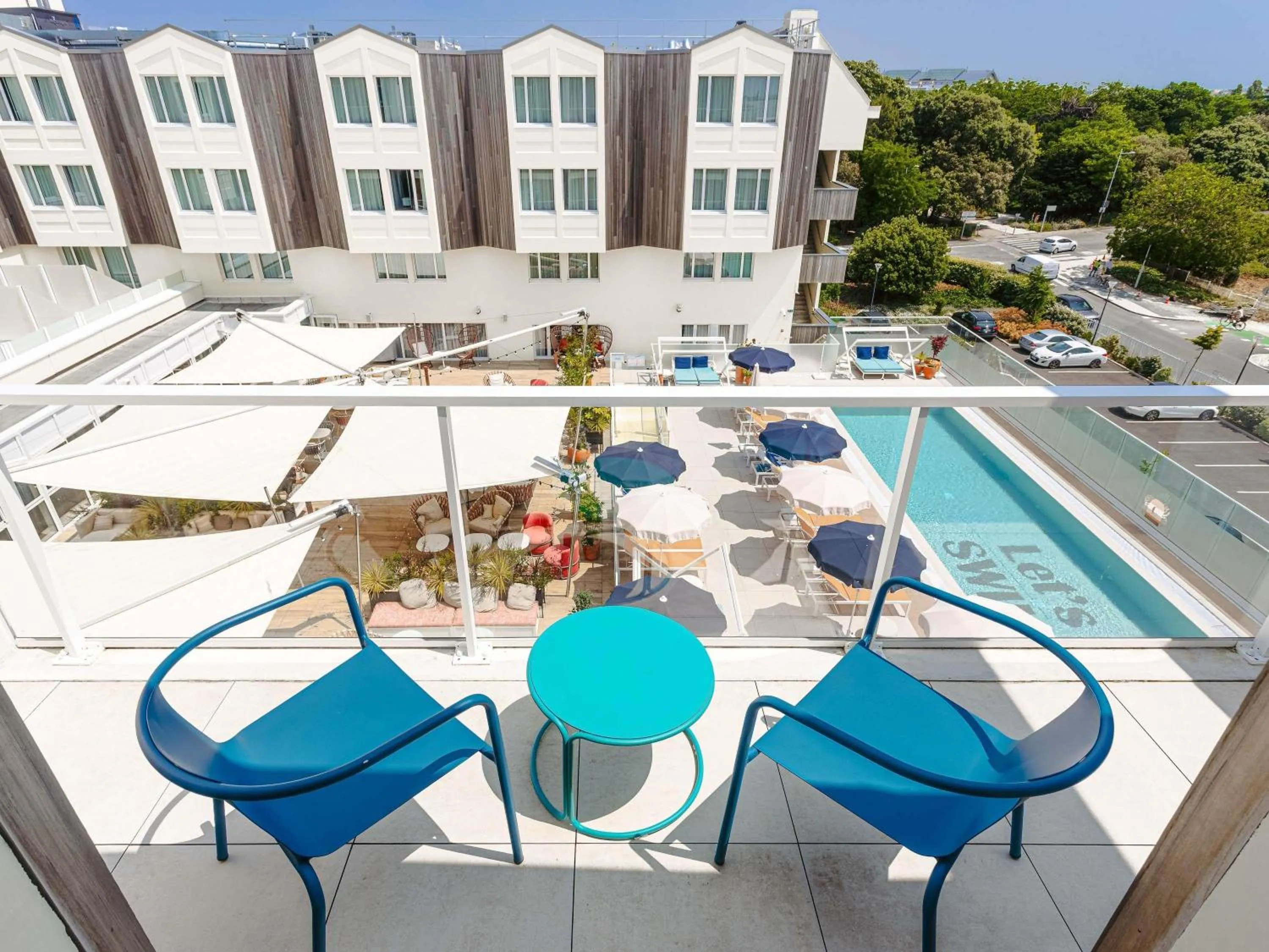 Bedroom in Mercure La Rochelle Vieux Port