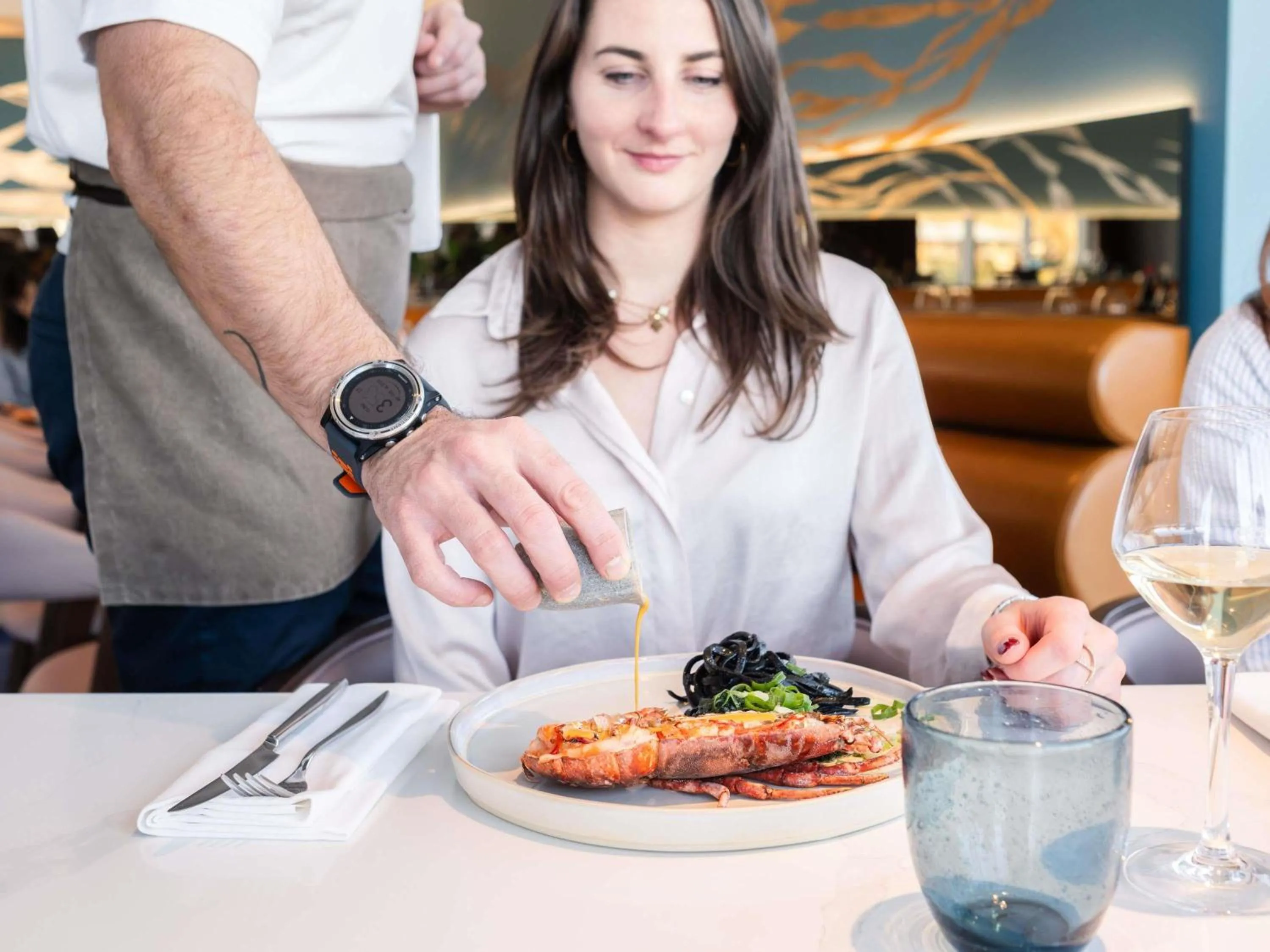 Restaurant/places to eat in Mercure La Rochelle Vieux Port