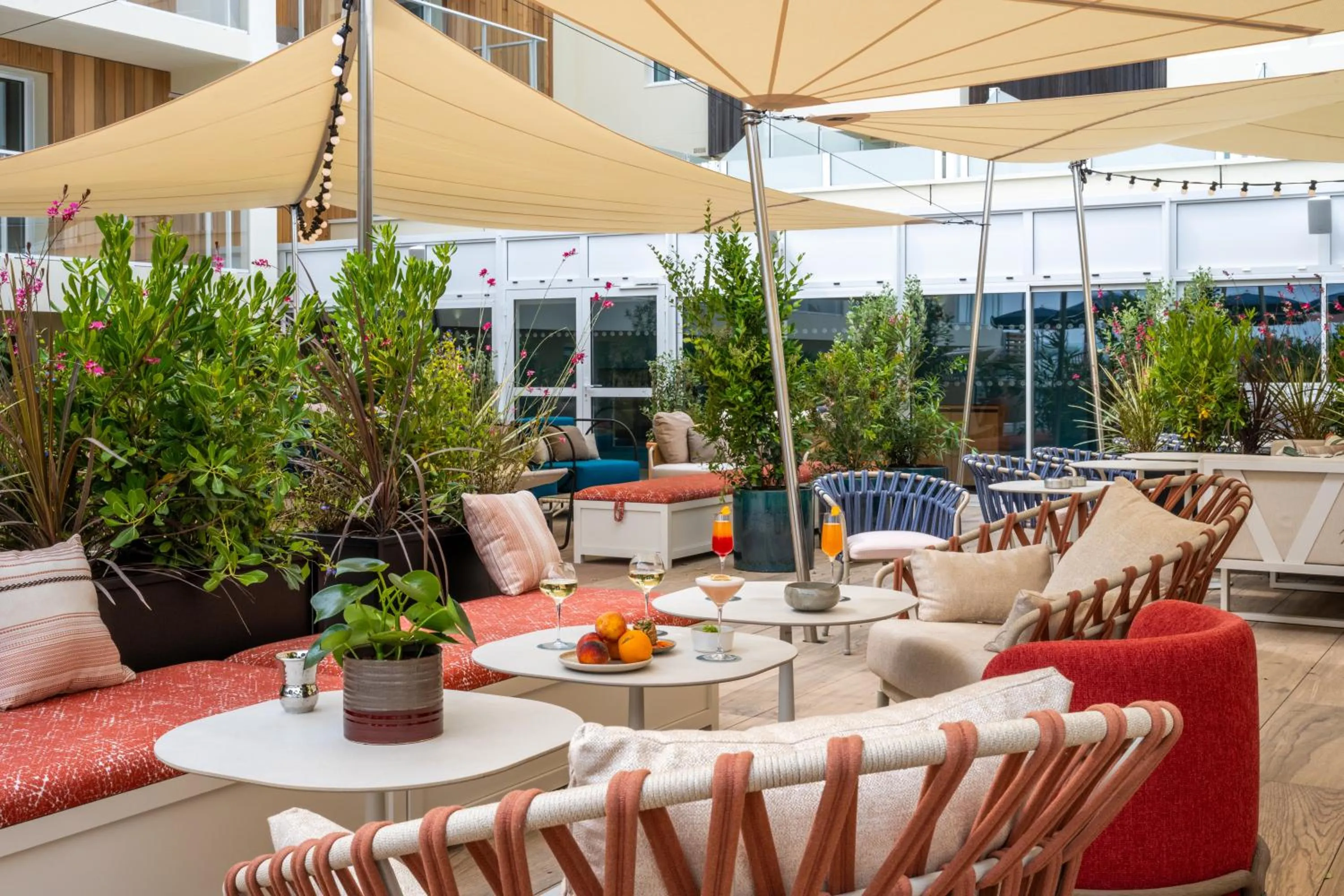 Restaurant/places to eat in Mercure La Rochelle Vieux Port