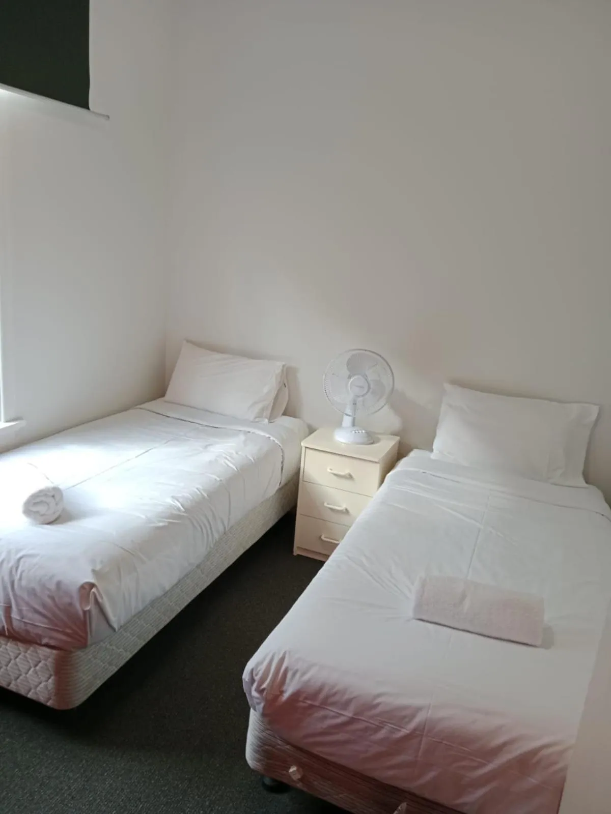 Bedroom, Bed in Lakeside Backpackers