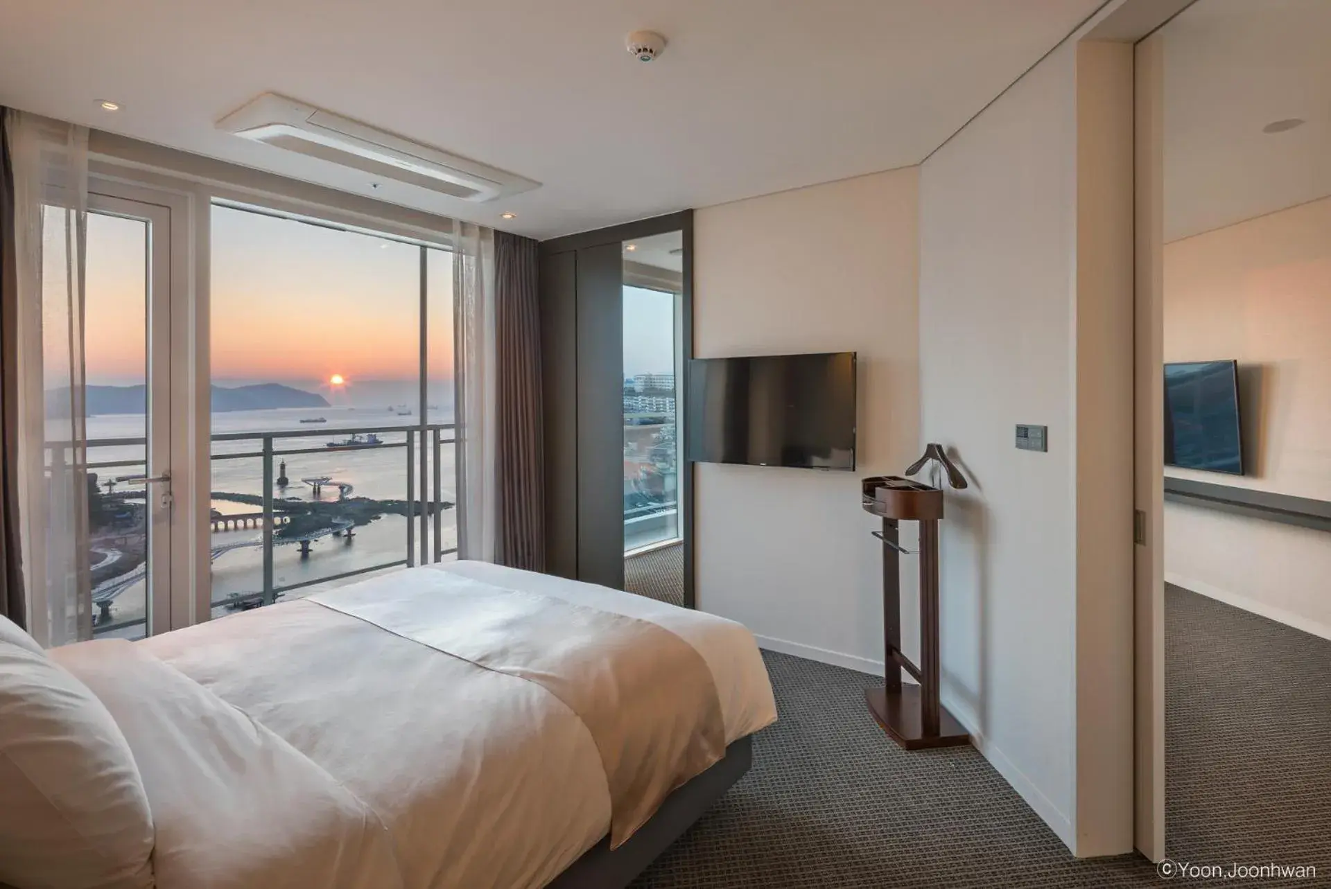 Bedroom, Bed in Grab The Ocean Songdo Bedroom, Bed in Grab The Ocean Songdo