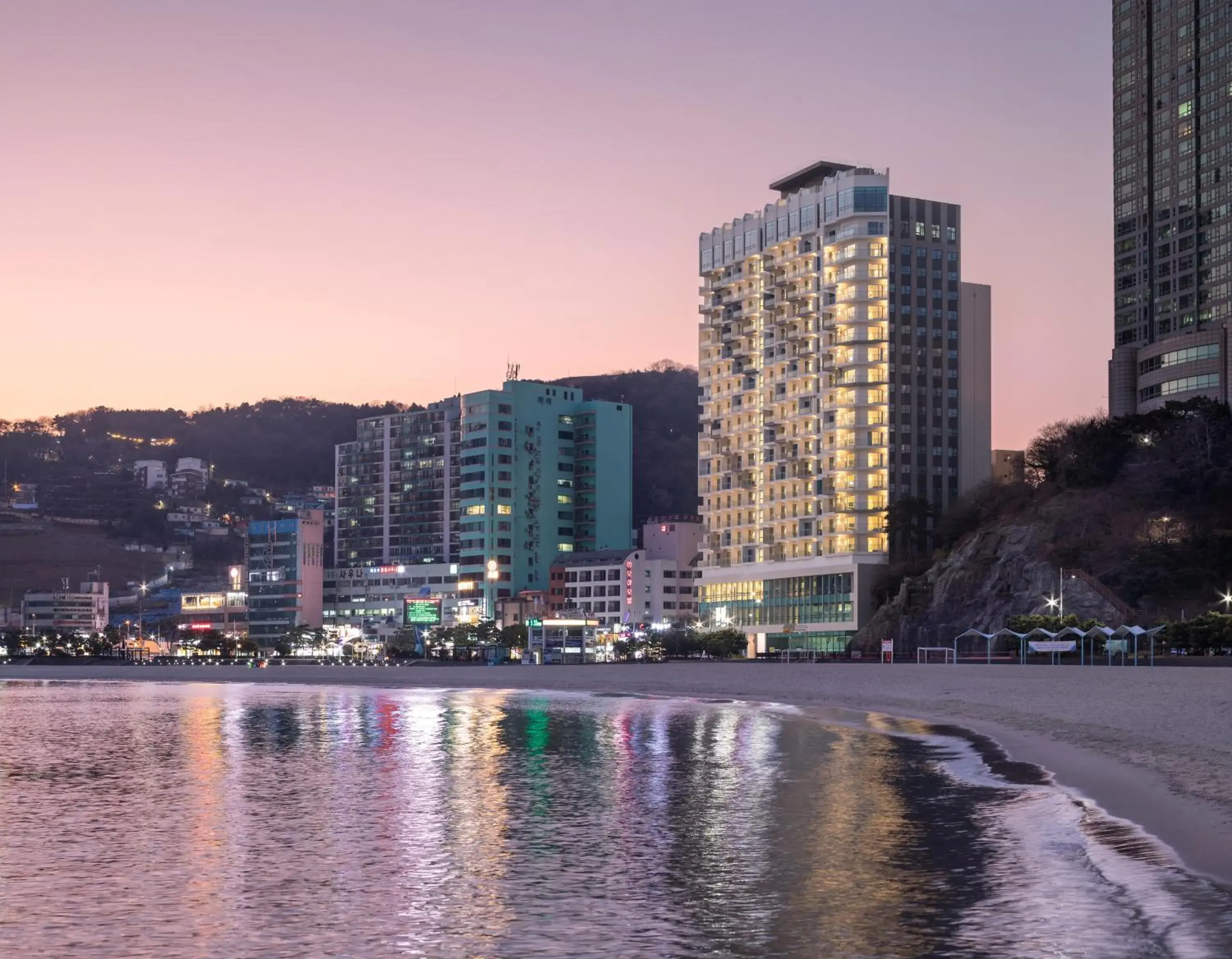 Property building in Grab The Ocean Songdo Property building in Grab The Ocean Songdo
