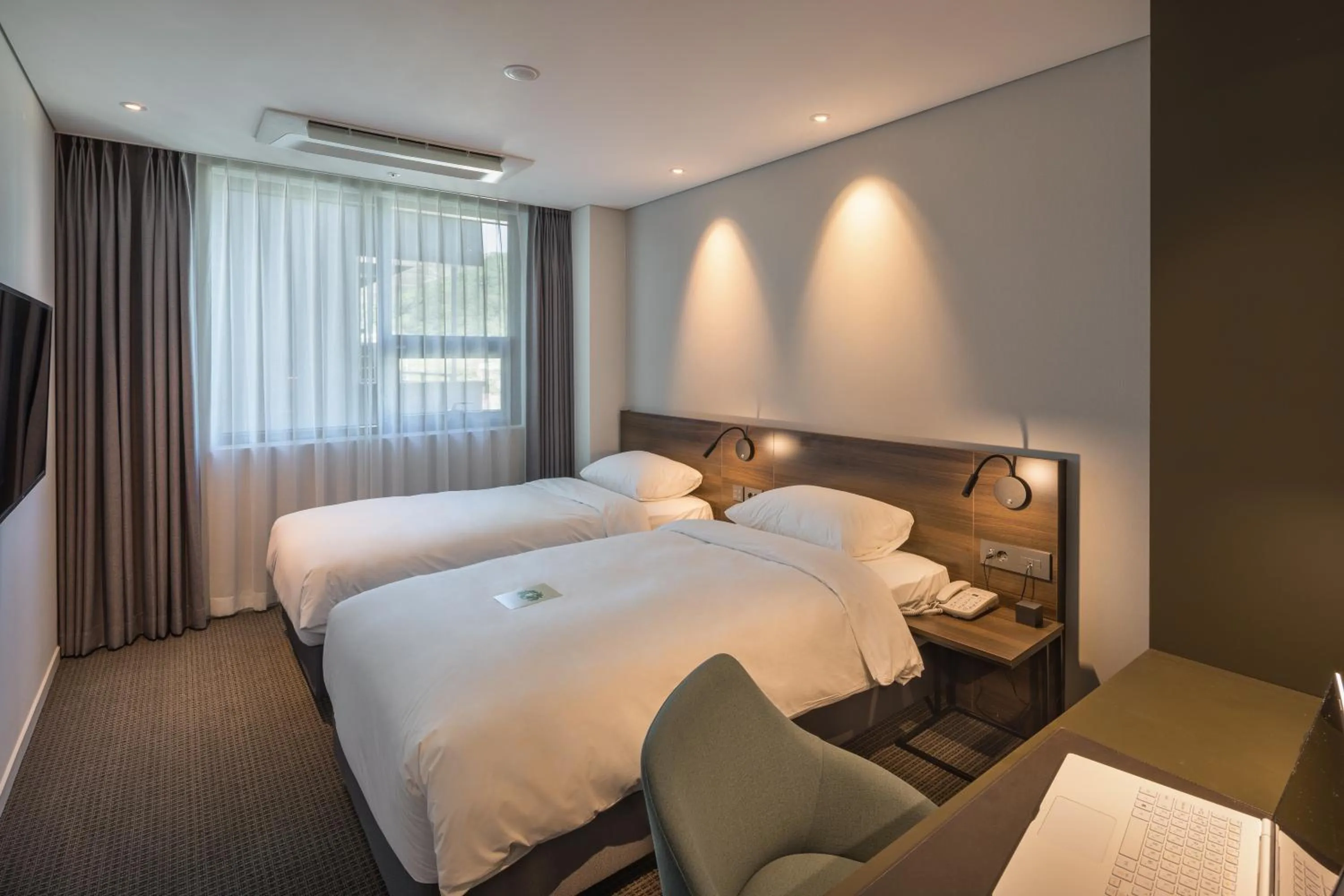 Bed in Grab The Ocean Songdo