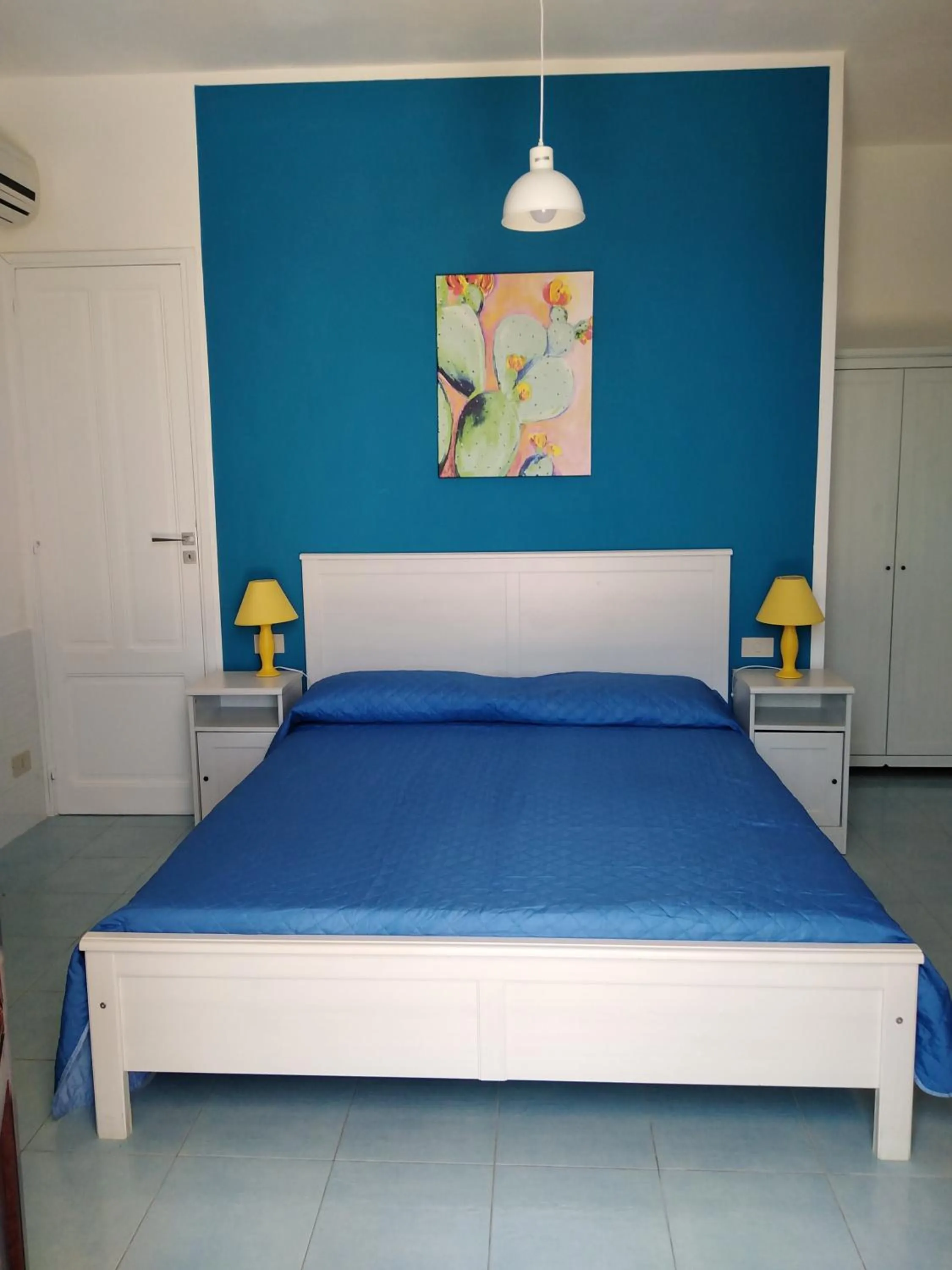 Bed in Alba Chiara B&B