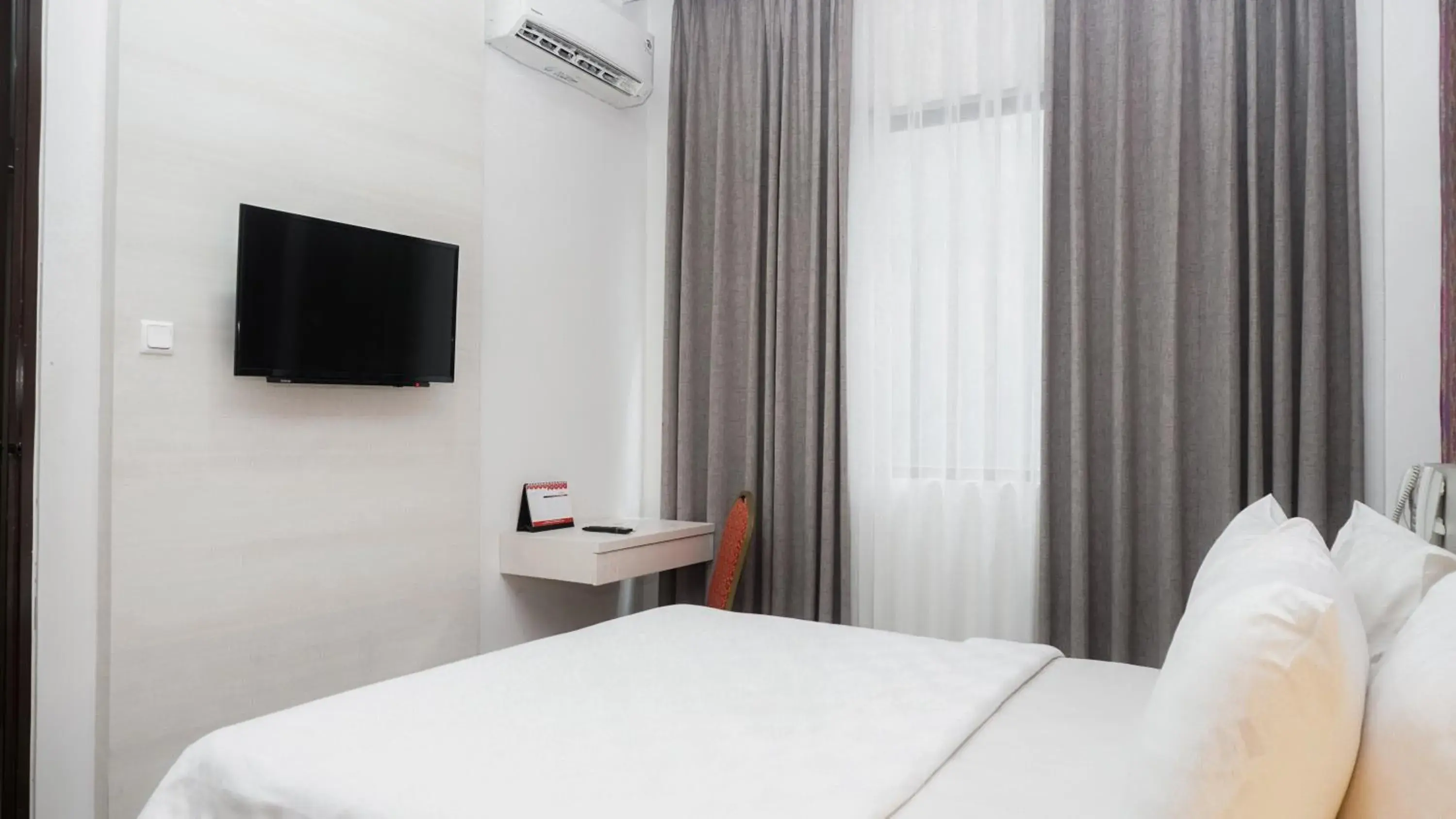 Bedroom, Bed in Alam Hotel by Cordela Bedroom, Bed in Alam Hotel by Cordela