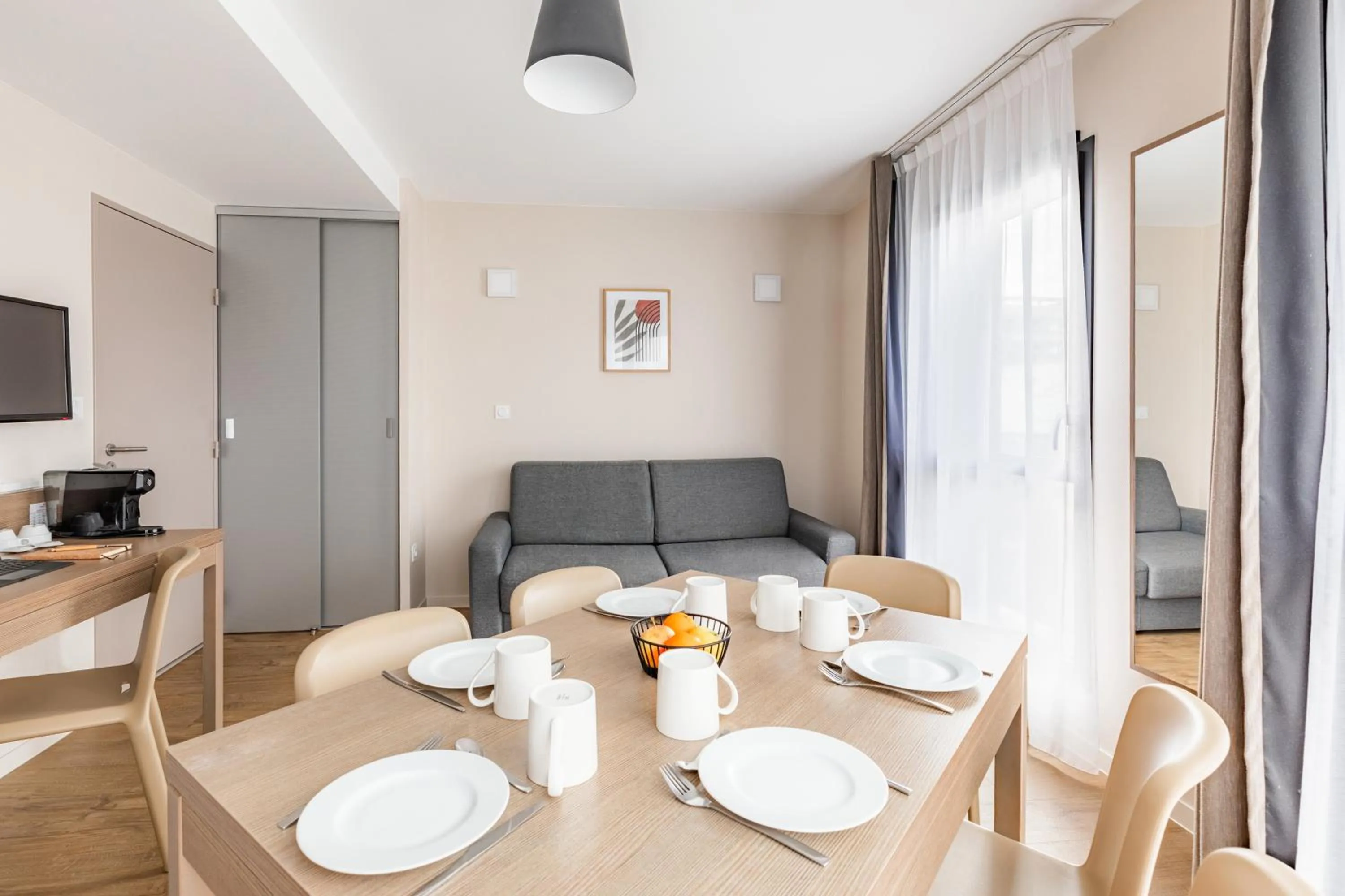 TV and multimedia in Appart'City Confort Angers