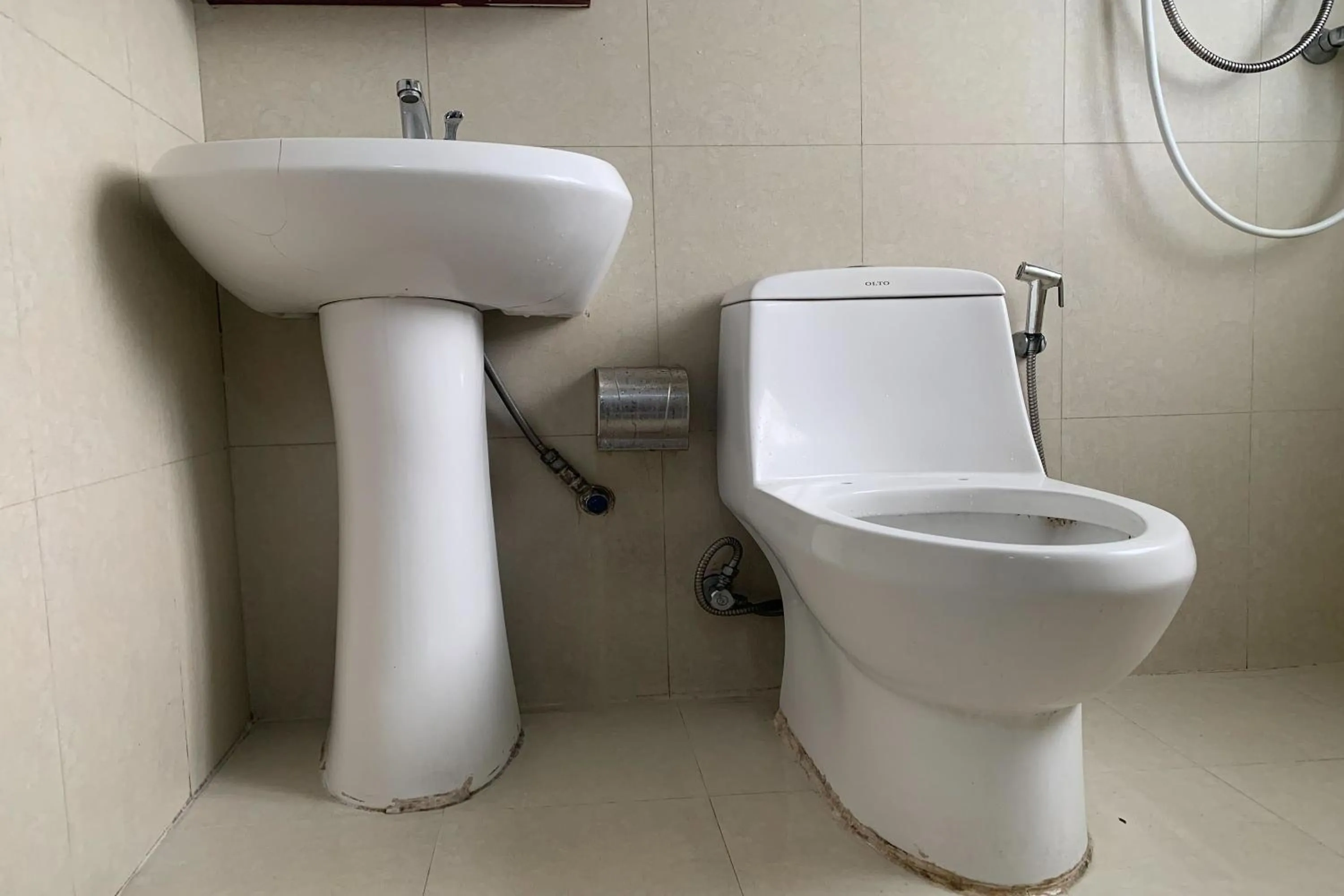 Bathroom in Lucky Hotel Binondo