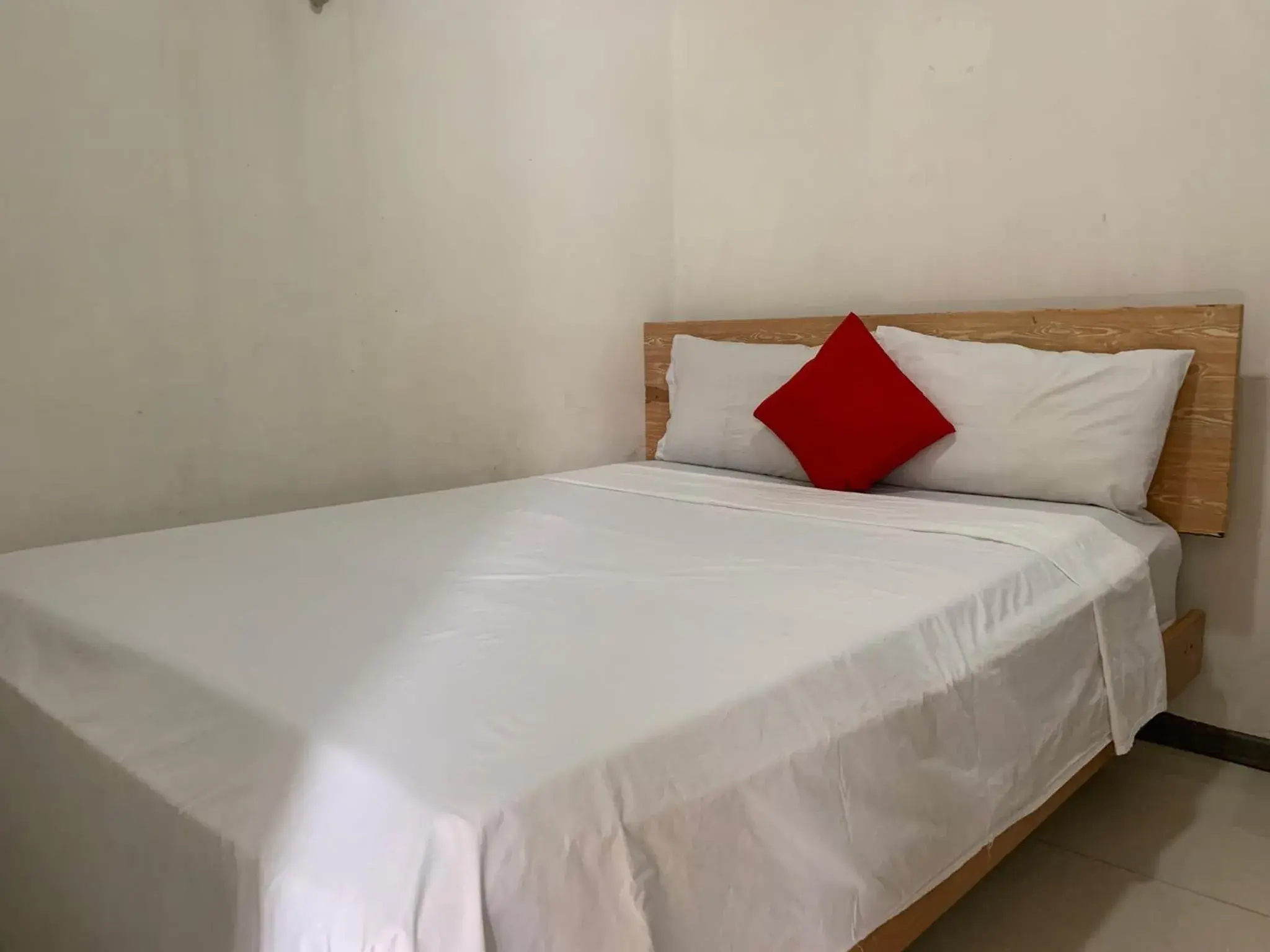 Bed in Lucky Hotel Binondo Bed in Lucky Hotel Binondo