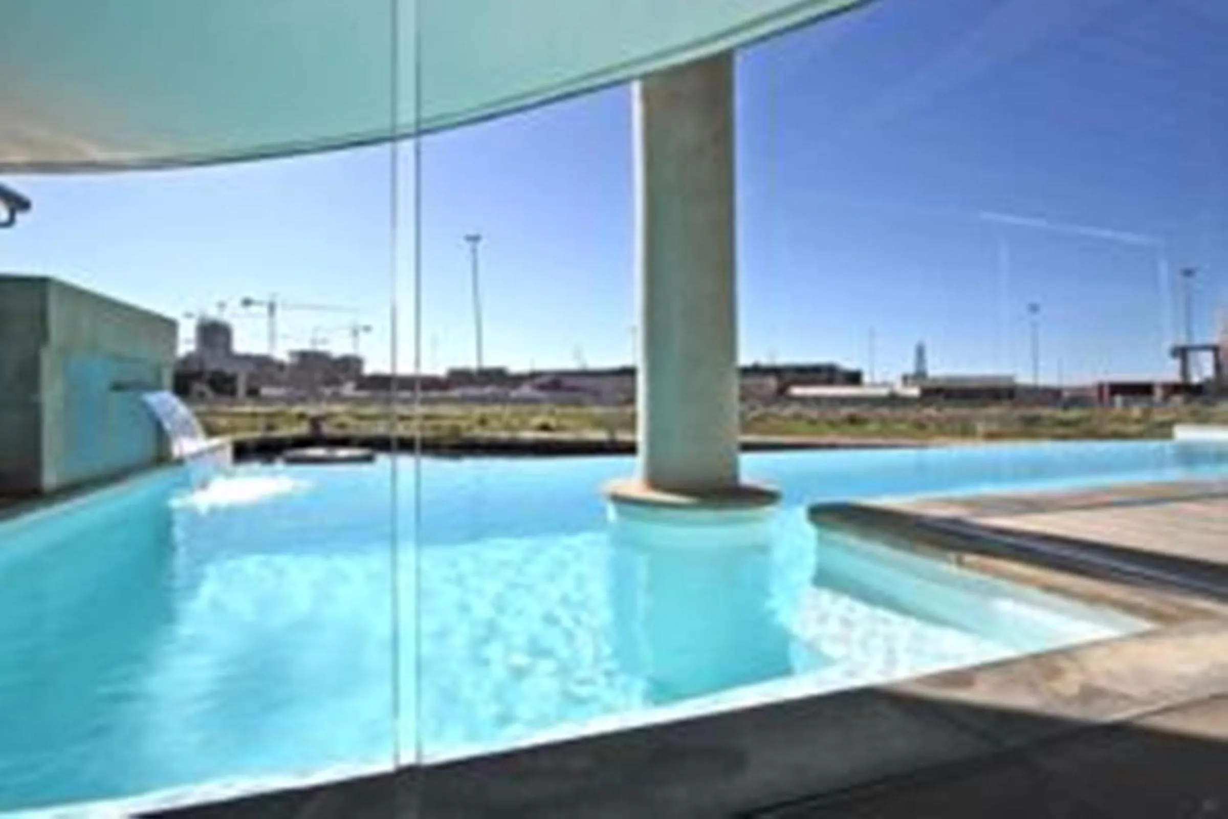 Swimming pool in 702 Canal Quays