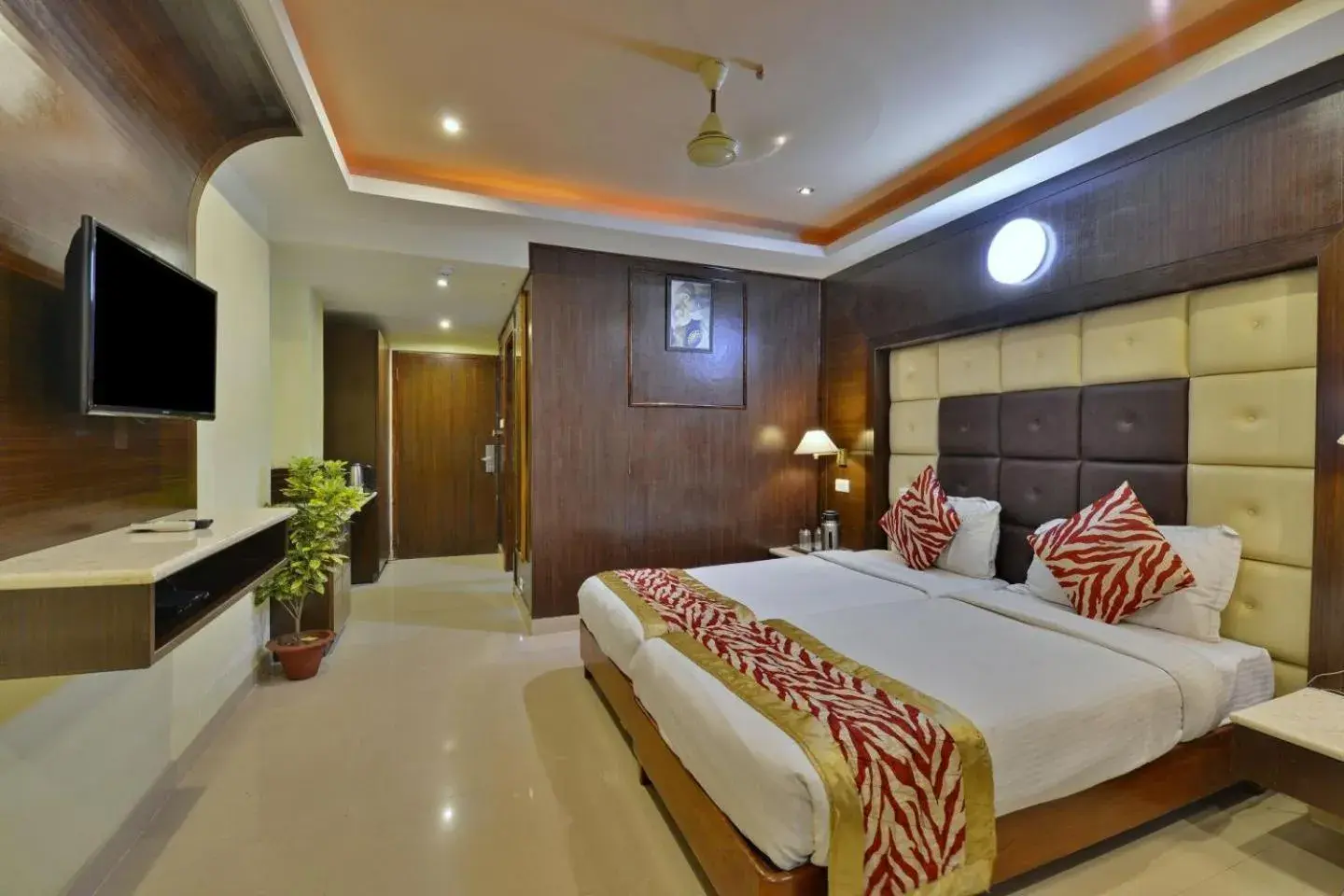 Photo of the whole room, Bed in Hotel Sidharth Photo of the whole room, Bed in Hotel Sidharth