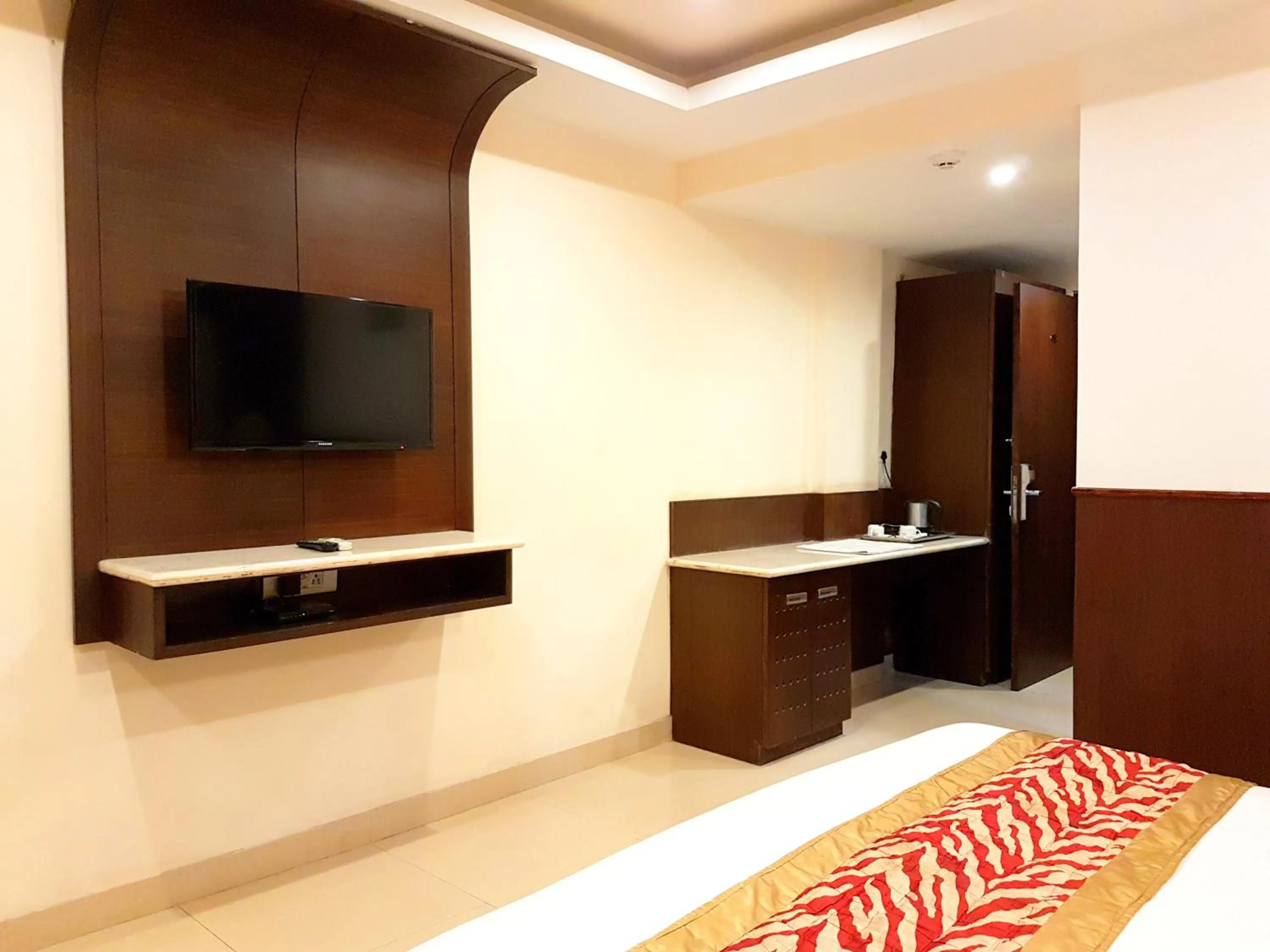 Photo of the whole room in Hotel Sidharth