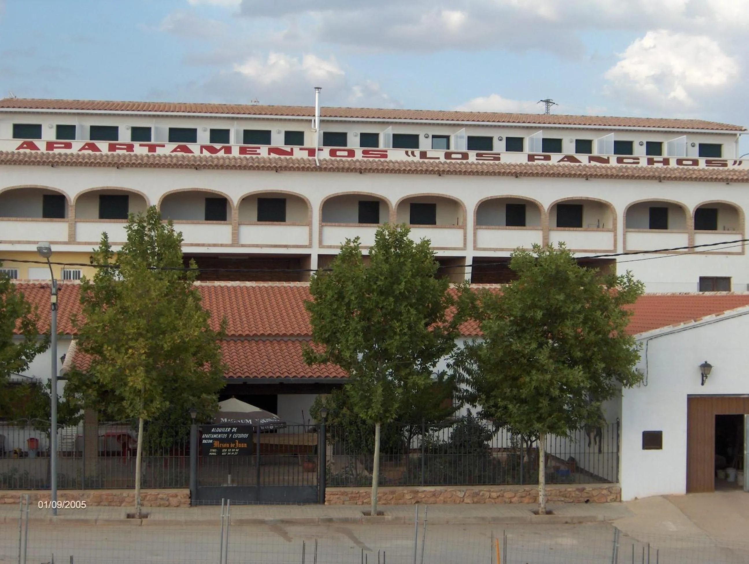 Property building in Apartamentos Los Panchos
