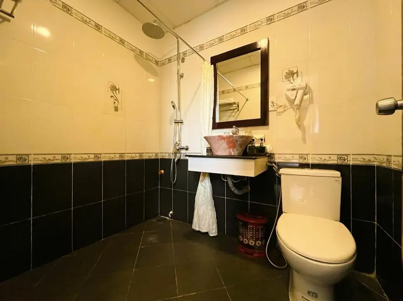 Triple Room in Golden River Hotel Triple Room in Golden River Hotel