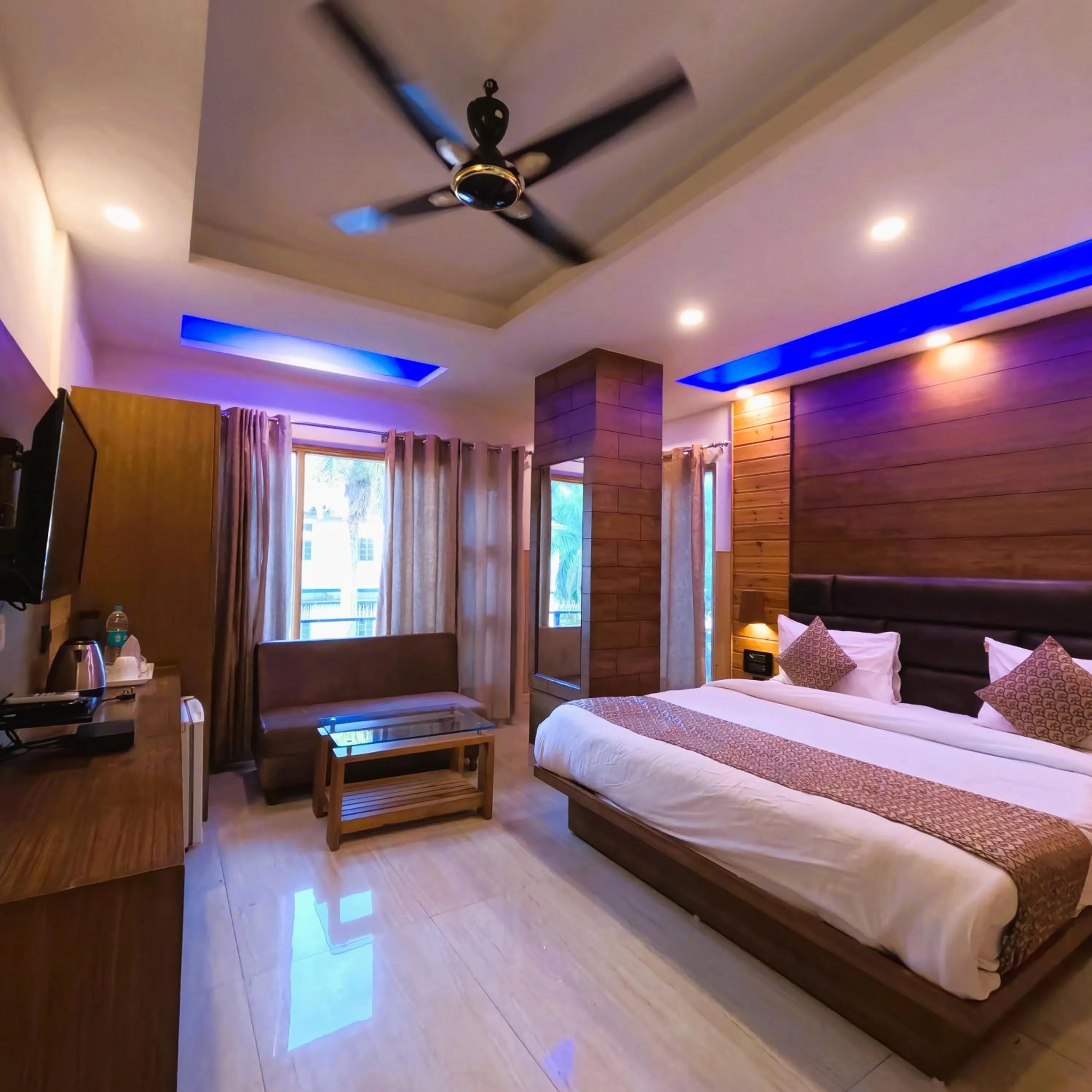 Bed in Hotel Skyking