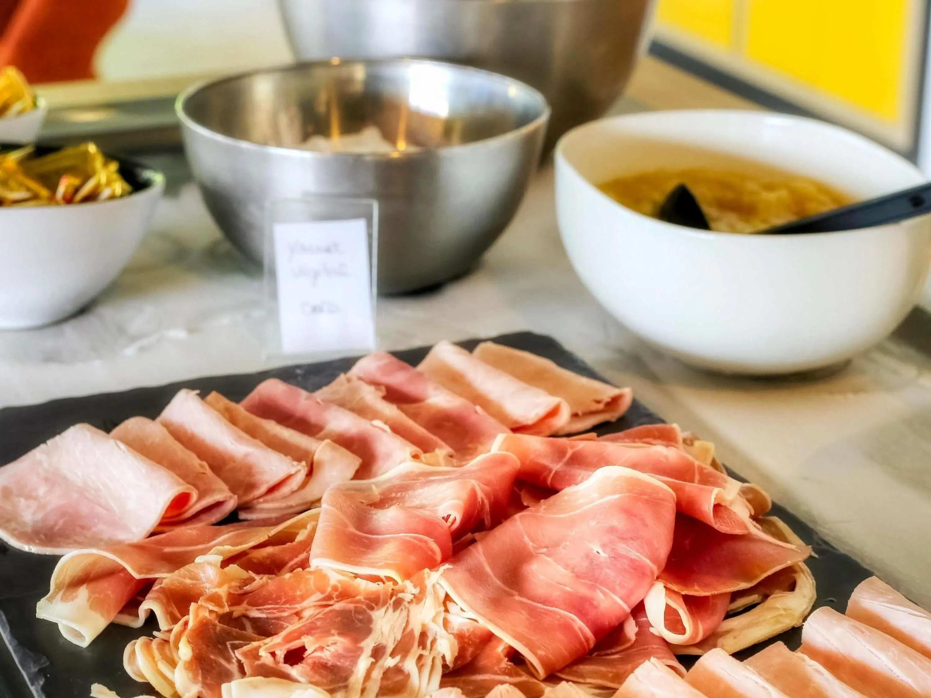 Breakfast in ibis Biarritz Anglet Aéroport