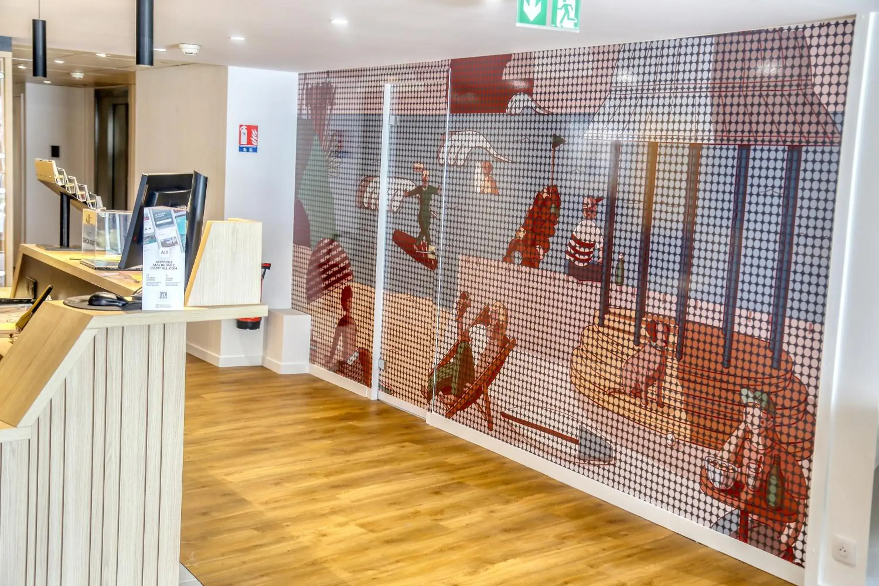 Lobby or reception in ibis Biarritz Anglet Aéroport Lobby or reception in ibis Biarritz Anglet Aéroport