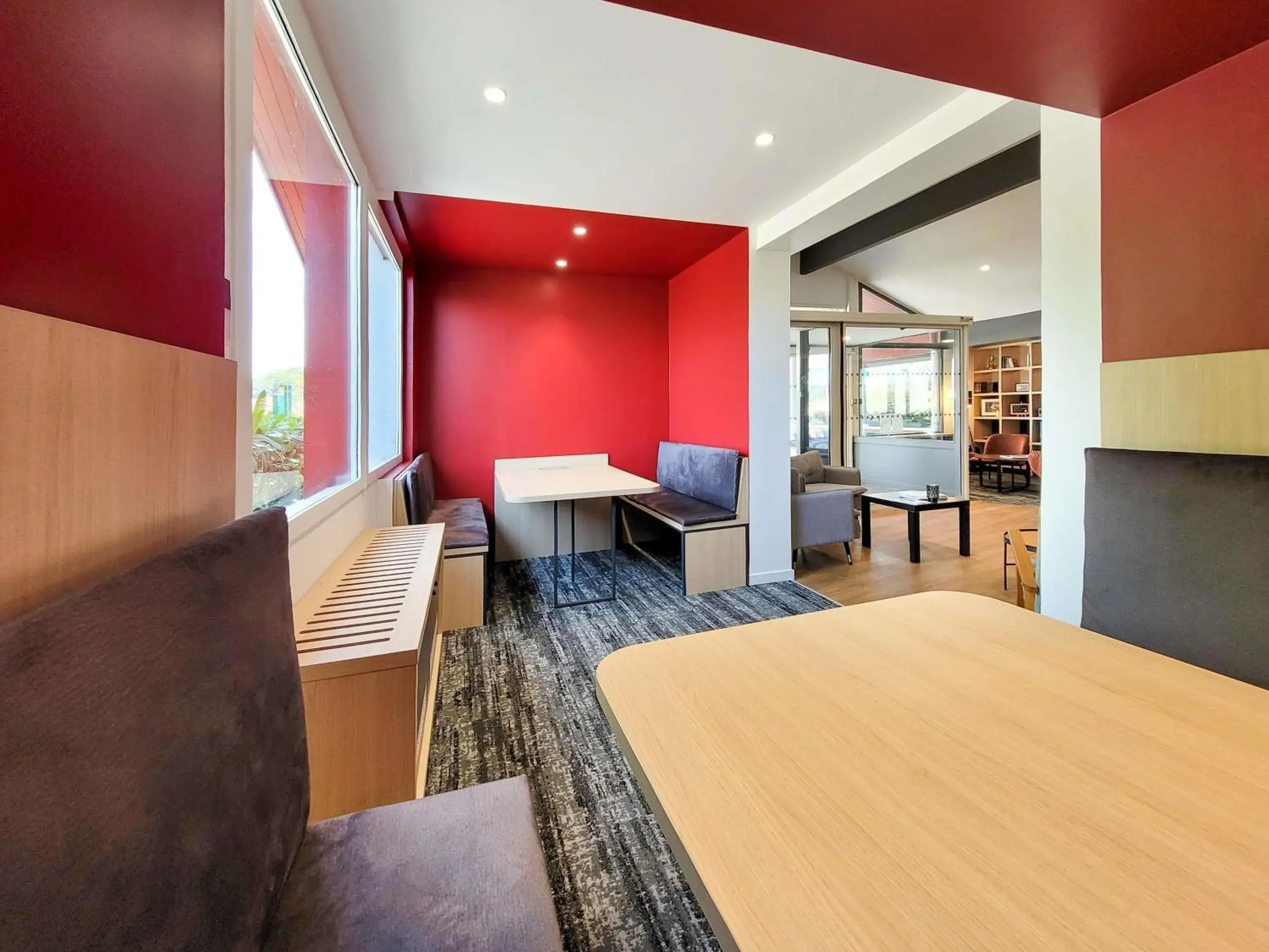 Property building, Bed in ibis Biarritz Anglet Aéroport Property building, Bed in ibis Biarritz Anglet Aéroport