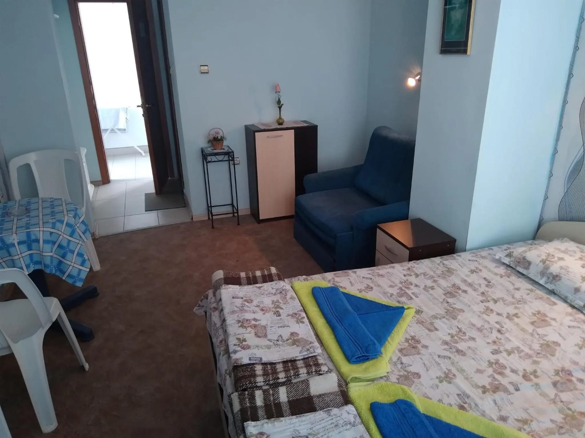 Property building, Bed in Andi Hotel