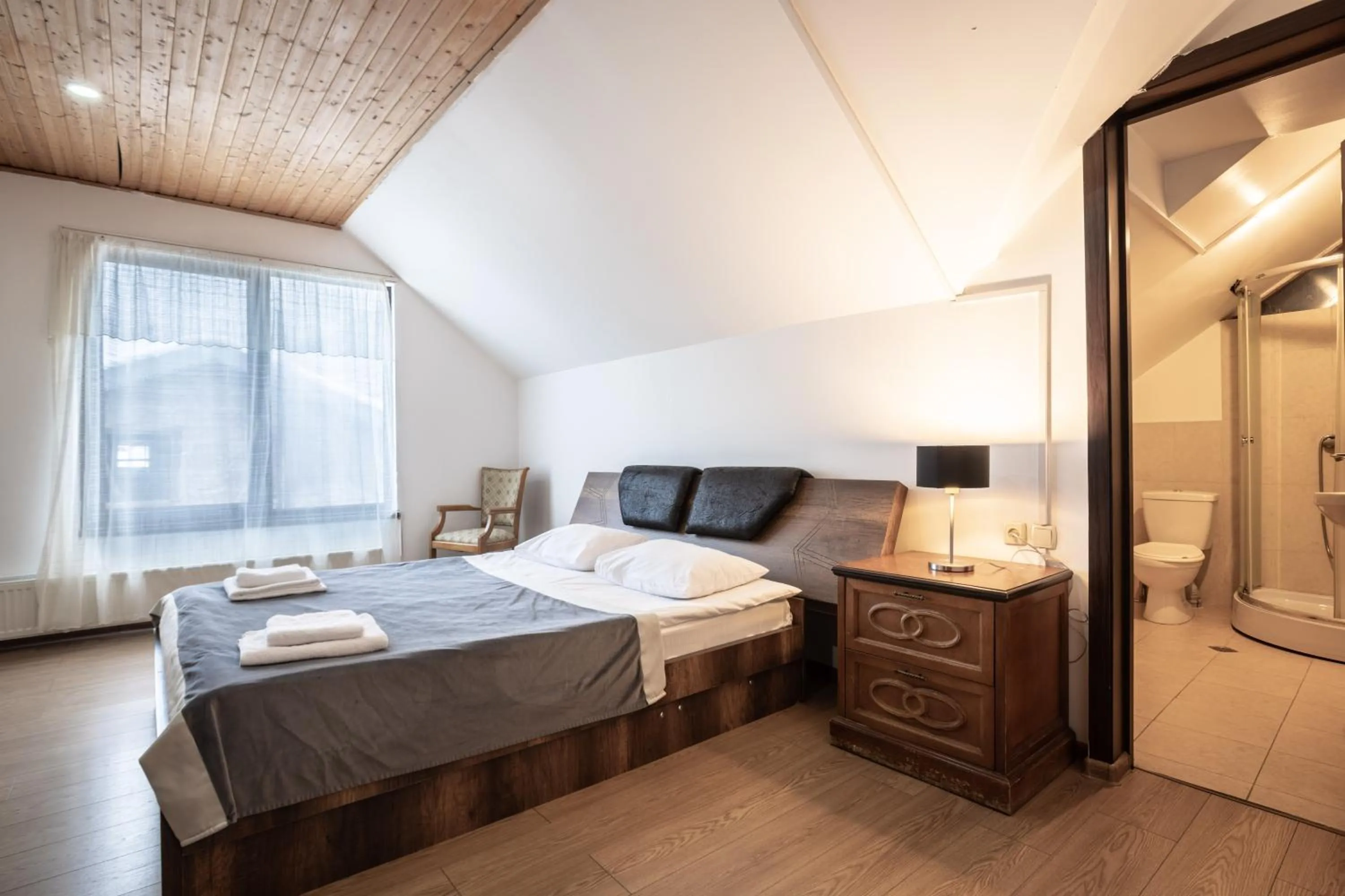 Photo of the whole room, Bed in Hotel Chubu