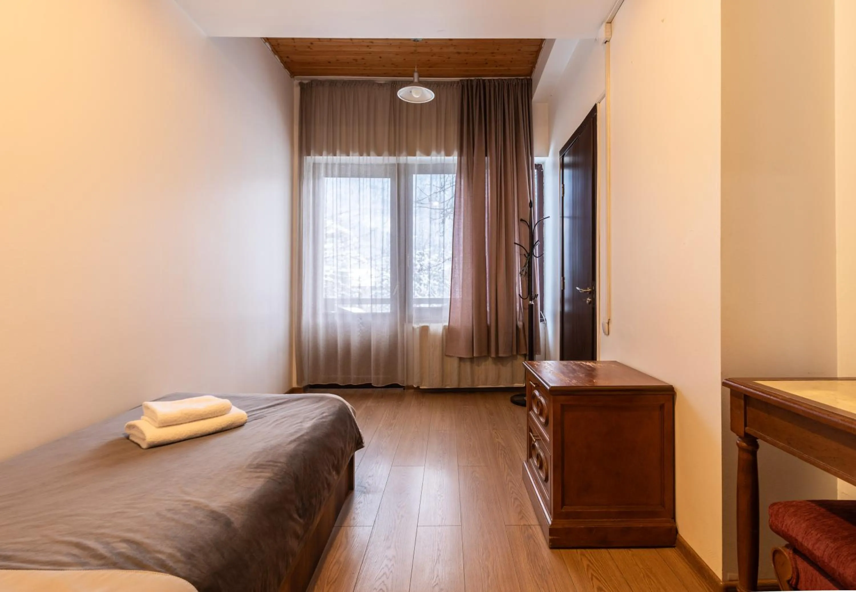 Photo of the whole room, Bed in Hotel Chubu