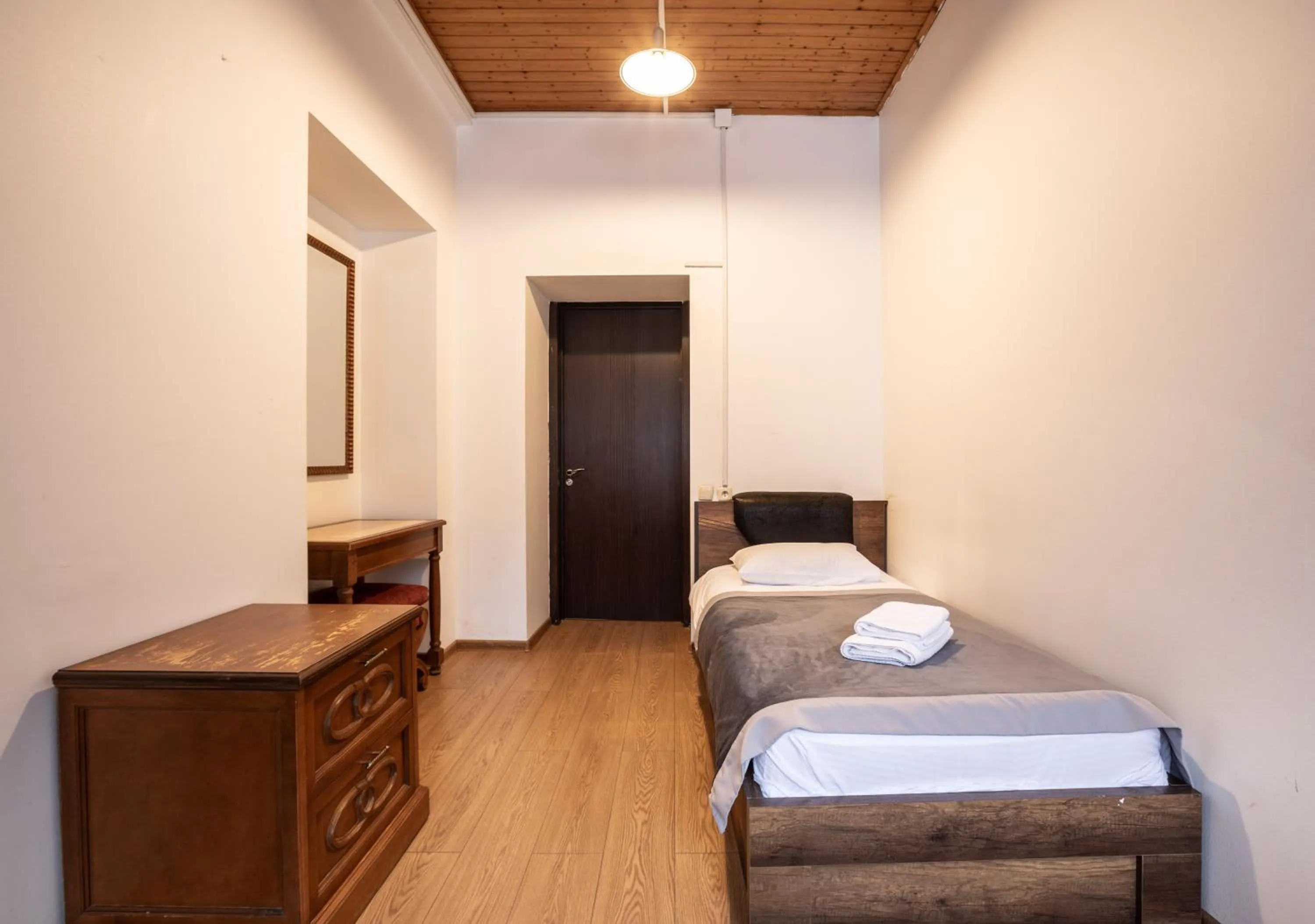 Photo of the whole room, Bed in Hotel Chubu